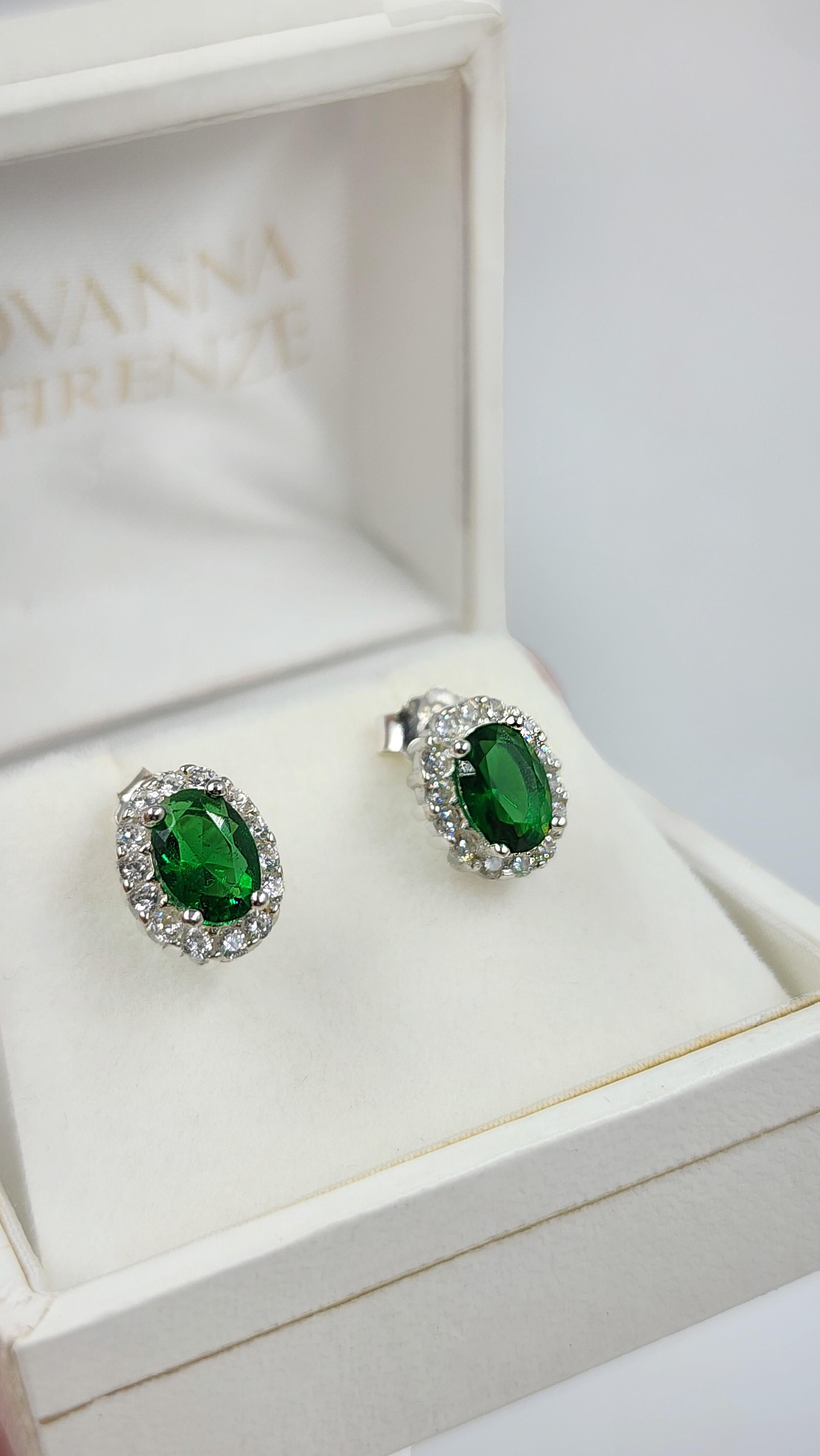 Vintage Silver Necklace, Earrings, and Ring Set In Good Condition For Sale In Autonomous City Buenos Aires, CABA
