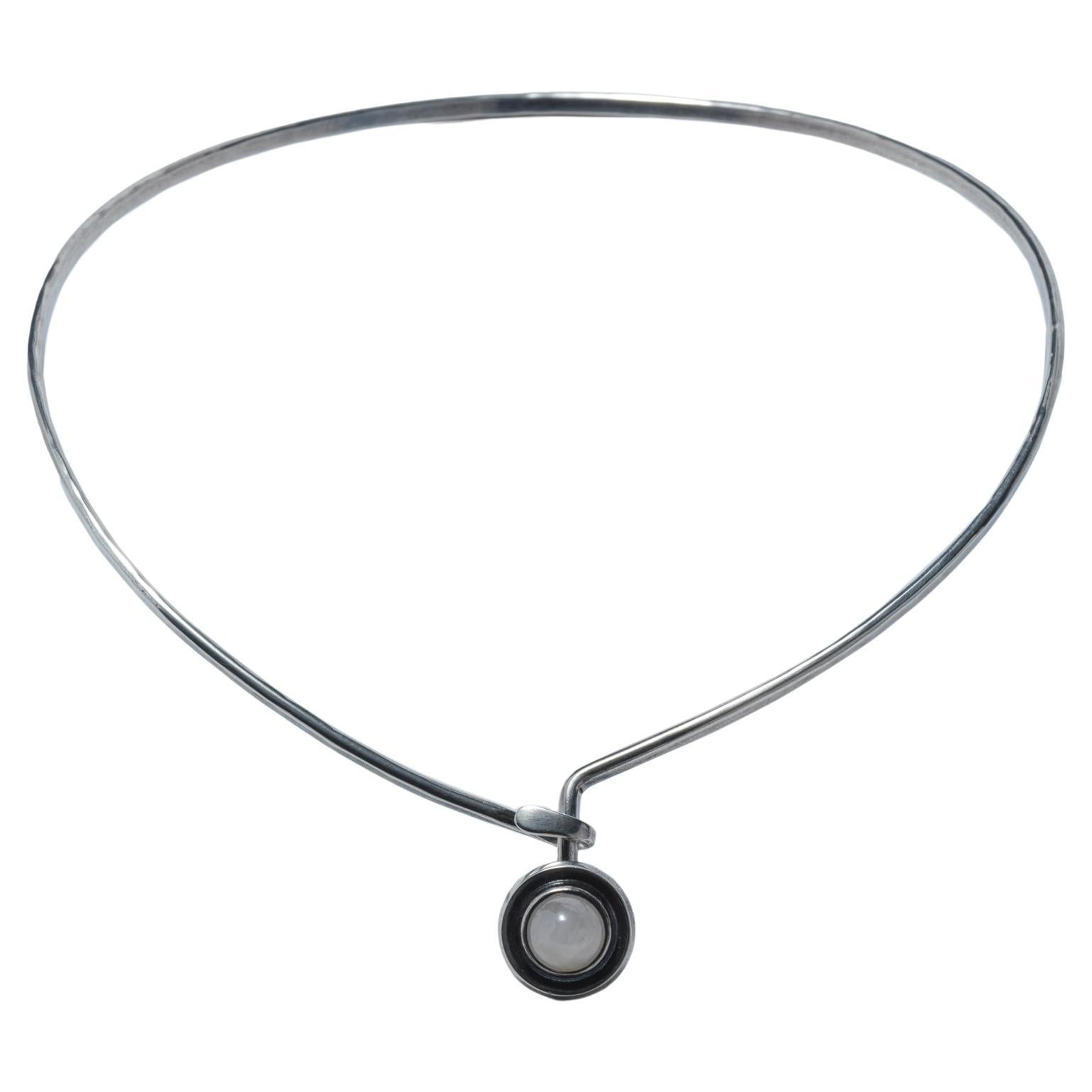 Silber-Halskette im Vintage-Stil, hergestellt 1960 in Finnland.