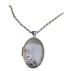 Vintage Silver Pendant Locket