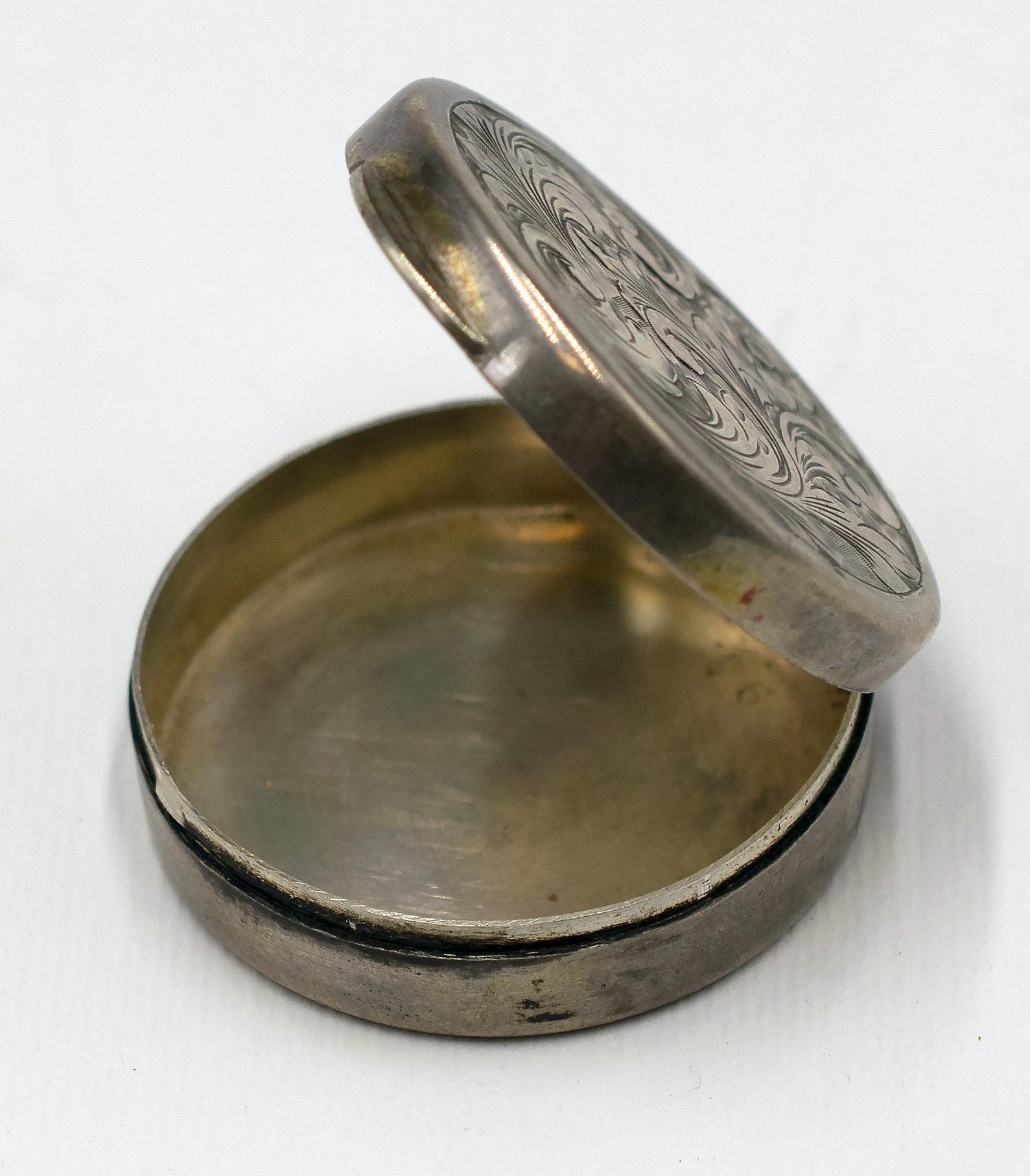 Vintage Silver Pillbox, Italy, 20th Century In Good Condition In Roma, IT