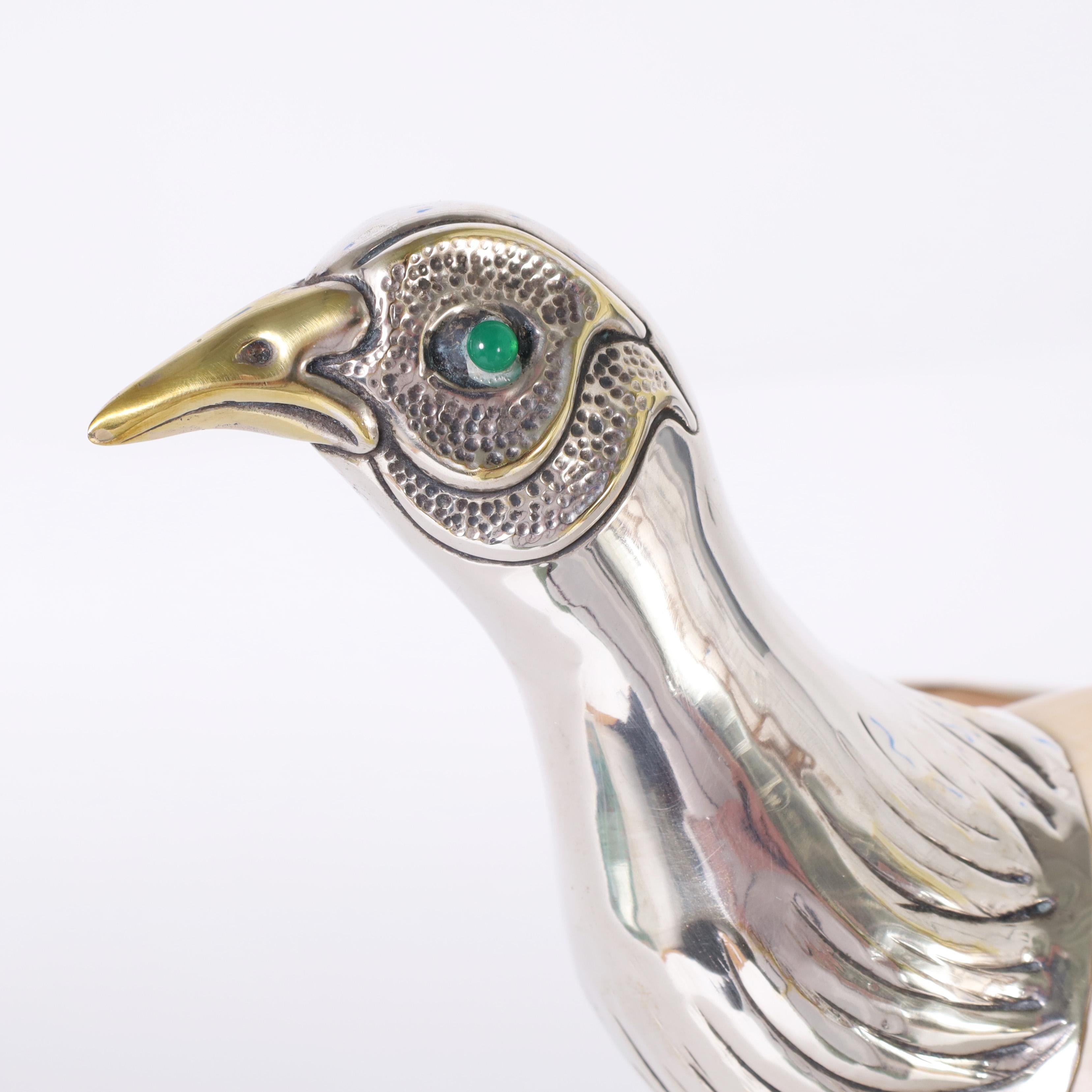 Plaqué Sculpture d'oiseau vintage en métal argenté et coquillage de conque par Binazzi en vente