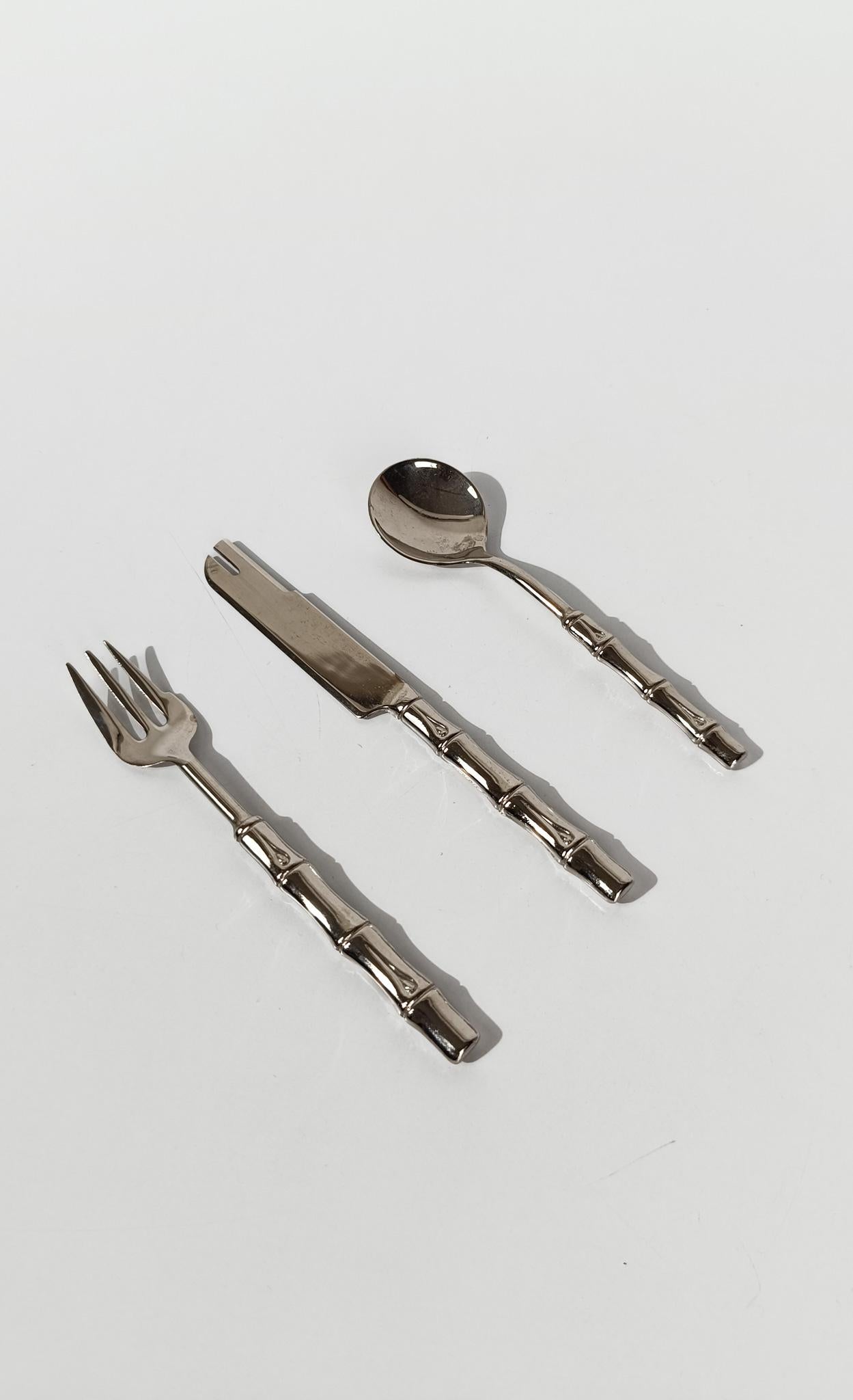 Vintage Silver Plate Faux Bamboo Flatware Dessert Set in Hollywood Regency Style For Sale 1