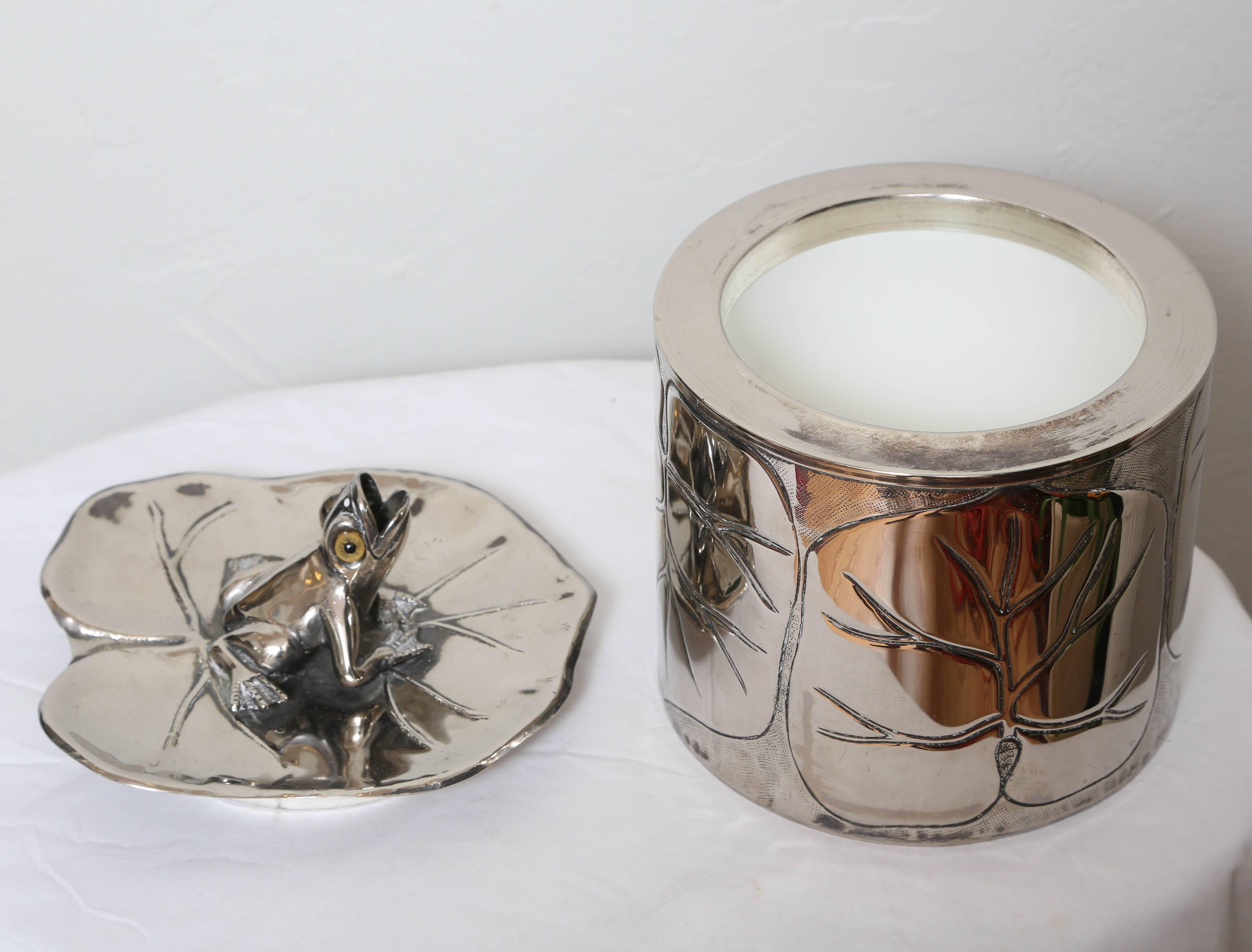 Vintage Silver Plate Frog Ice Bucket In Good Condition In West Palm Beach, FL