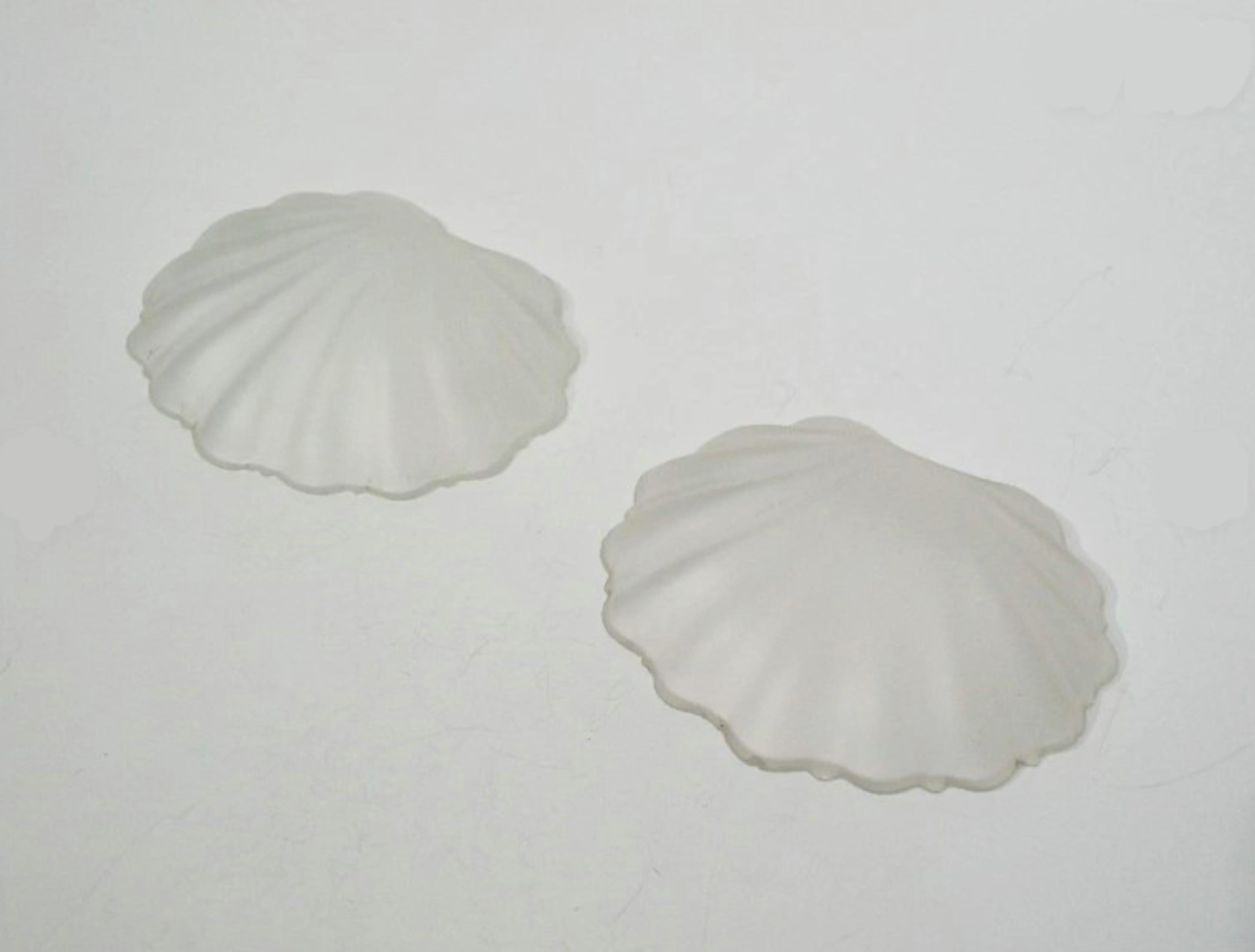 Vintage Silver Plate Shell Dishes - Frosted Glass Liners - U.K. - Circa 1940 For Sale 1