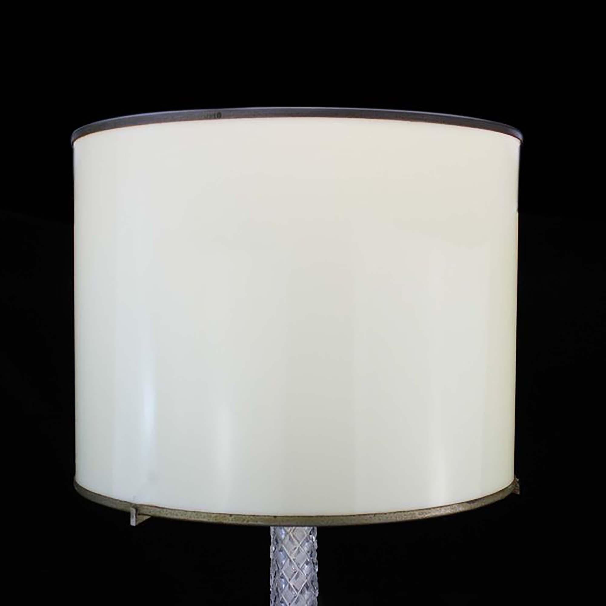 Vintage silver plated, steel and crystal table lamp
Made in England, Ca.1960's
Silver plate maker: William Padley & Son Ltd 

Dimensions: 
Diameter x height: 30 x 54 cm 
Approx Weight: 2 KG 

Condition: Lamp is general used, crystal is