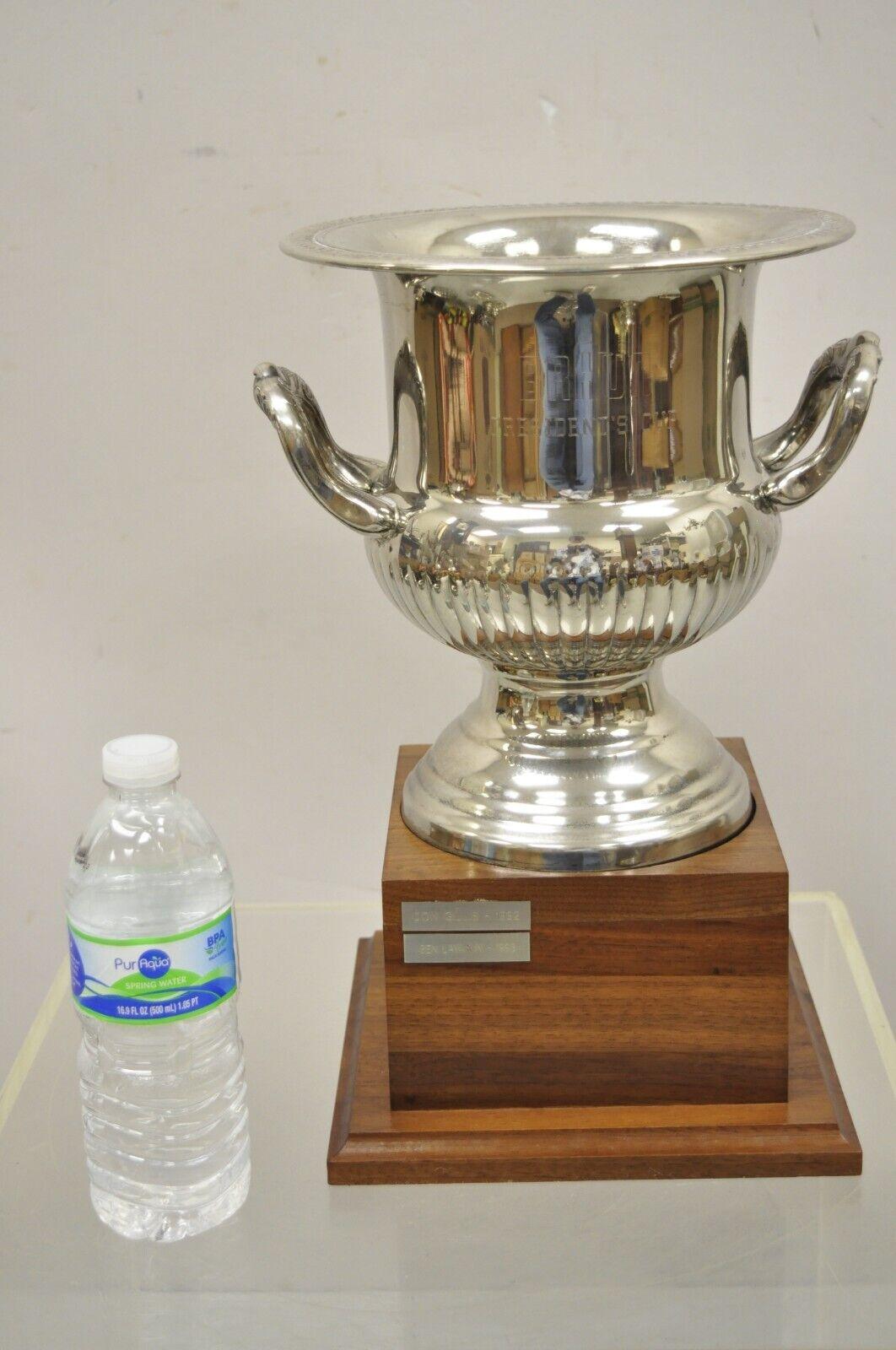 Urna trofeo premio cubo de champán 