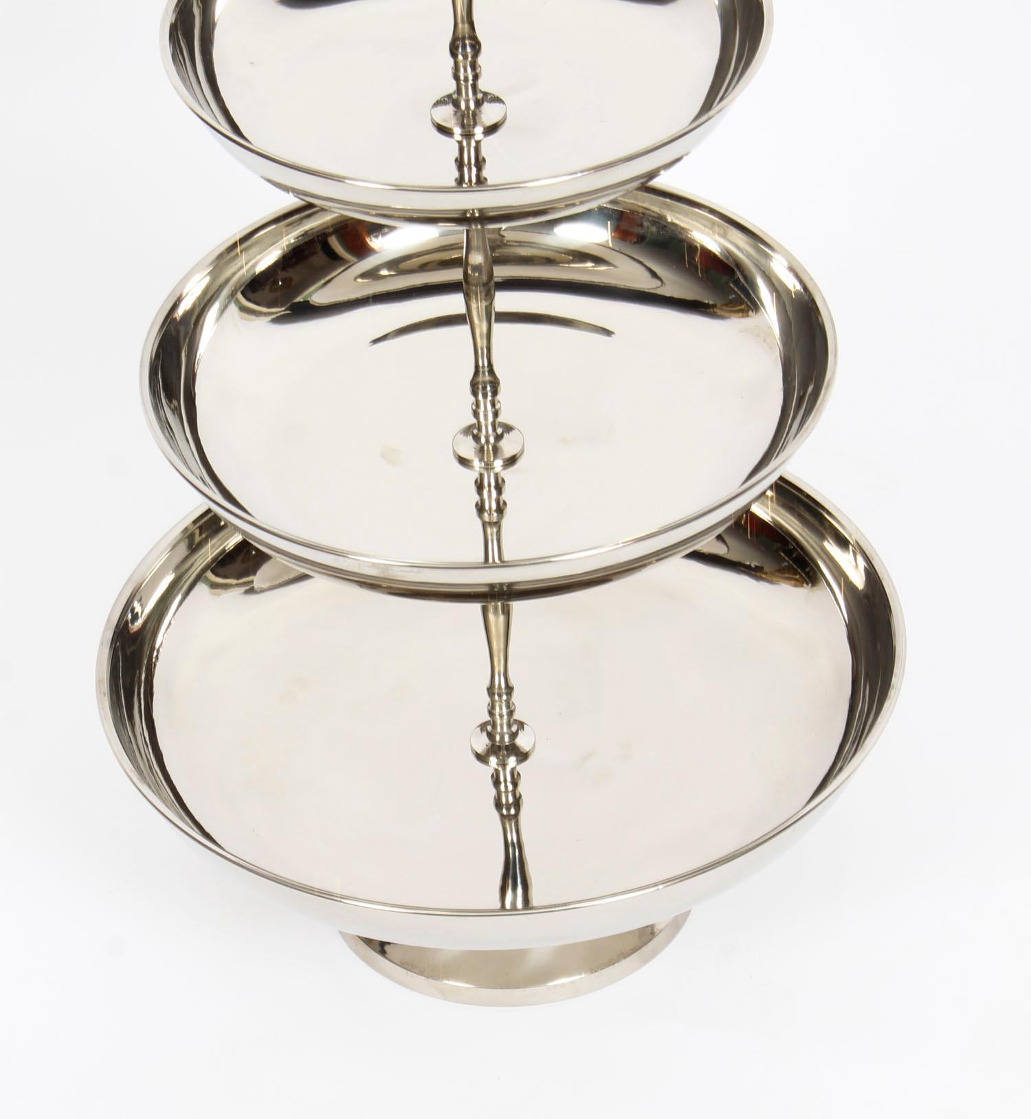 Vintage Silver Plated Cake or Confectionary Stand, 20th Century In Good Condition In London, GB