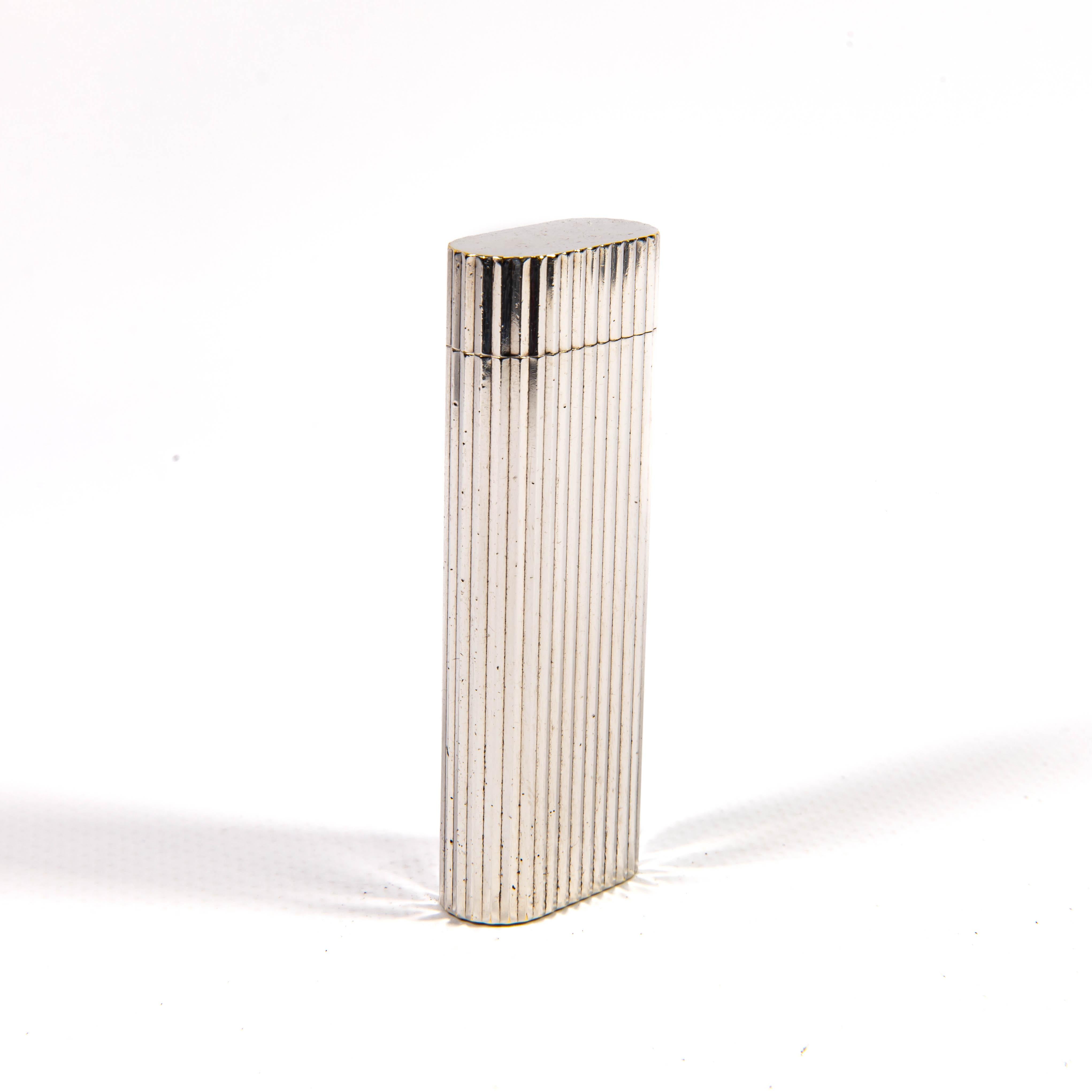 A. Silver placcato d'argento CARTIER Les Must Accendino anni '70 In condizioni buone in vendita a DELFT, NL
