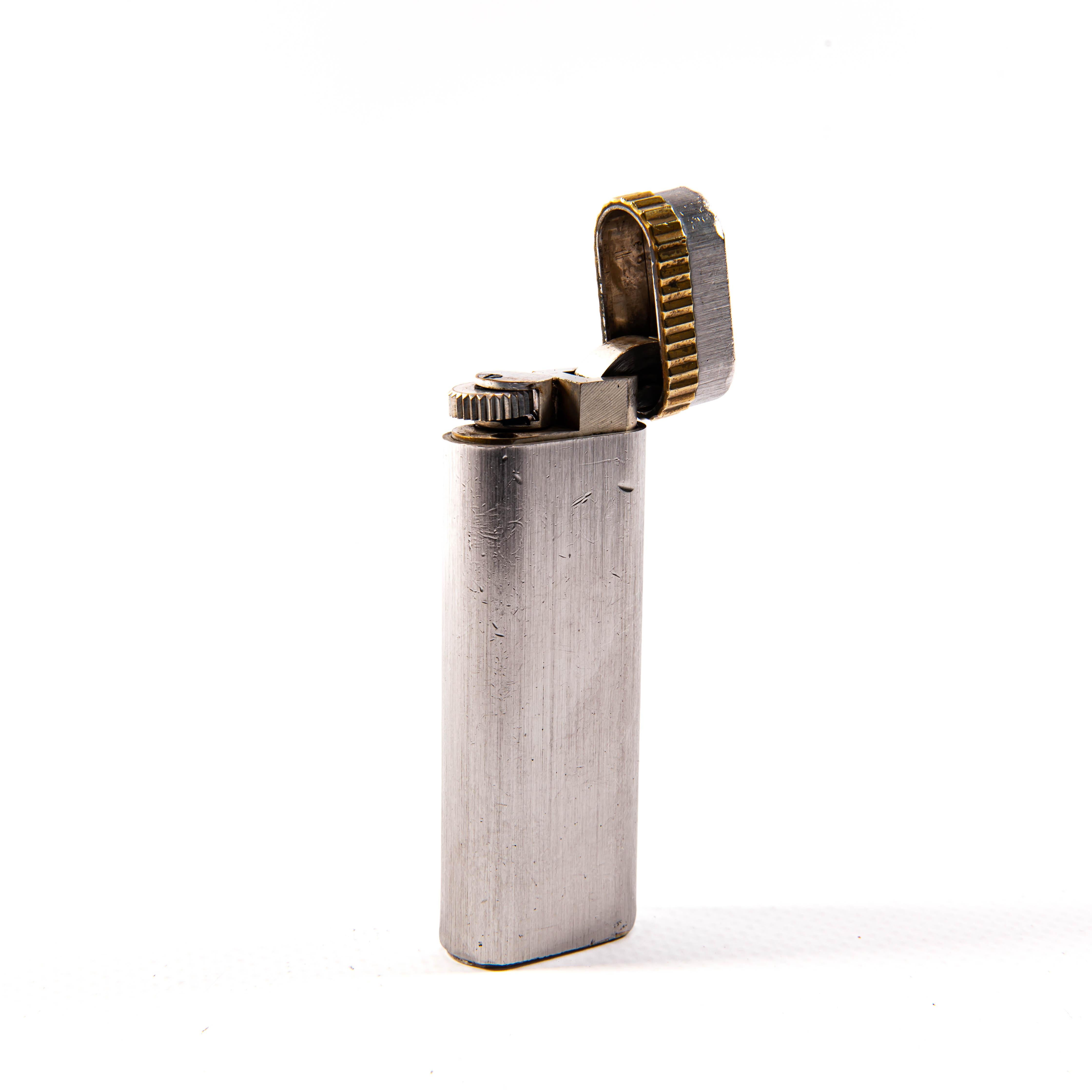 ARTIER Les Must Lighter brossé des années 1970 en vente 3