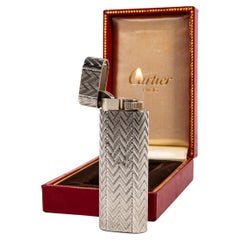 Versilberter Vintage-KARTIER Les Must Lighter in Karton 1970er Jahre, versilbert