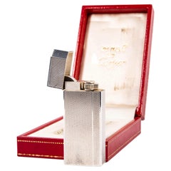 Accendino d'epoca placcato argento Cartier Pentagon Mini in scatola anni '70