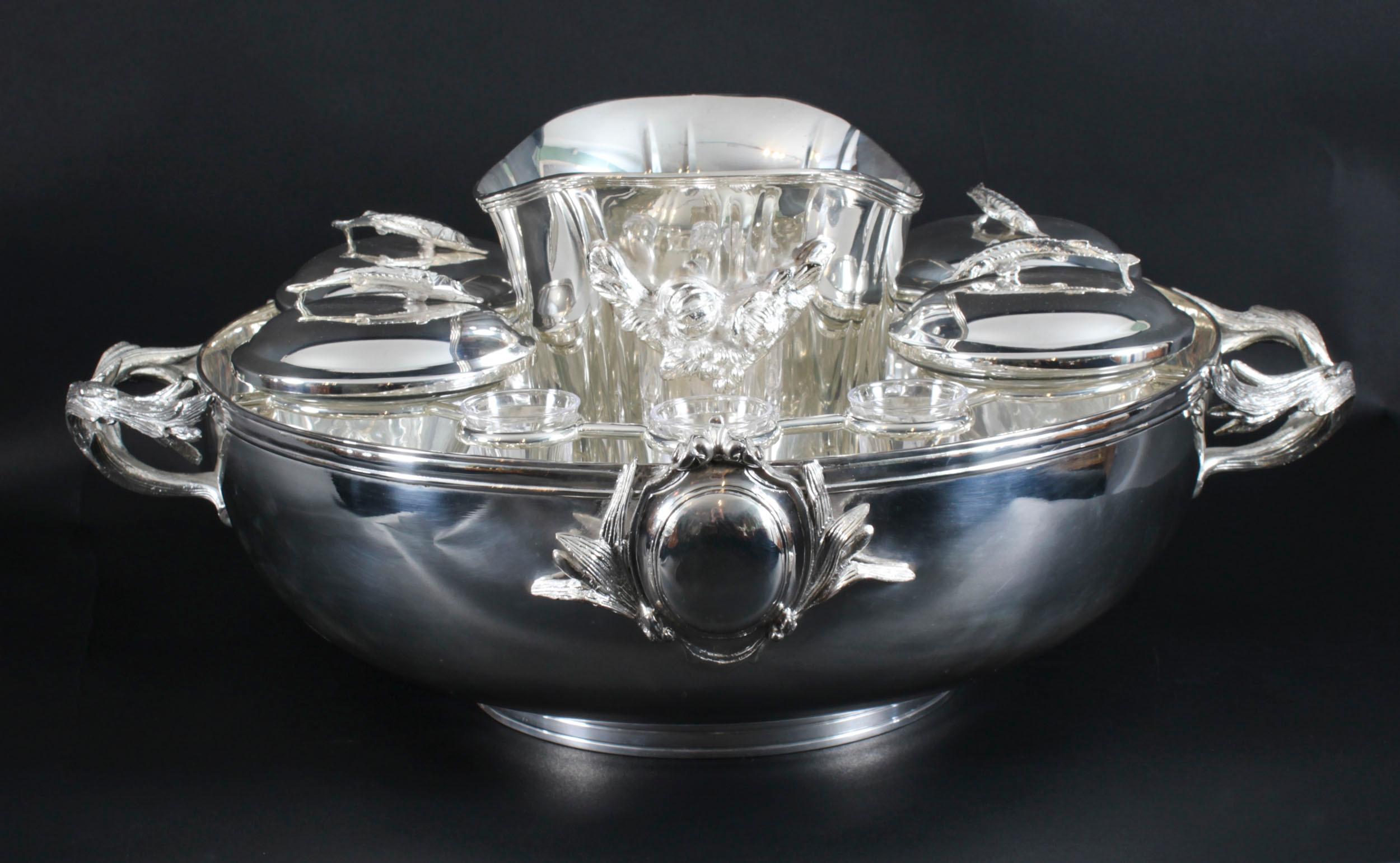 Enfriador vintage de caviar y champán bañado en plata Siglo XX en venta 13