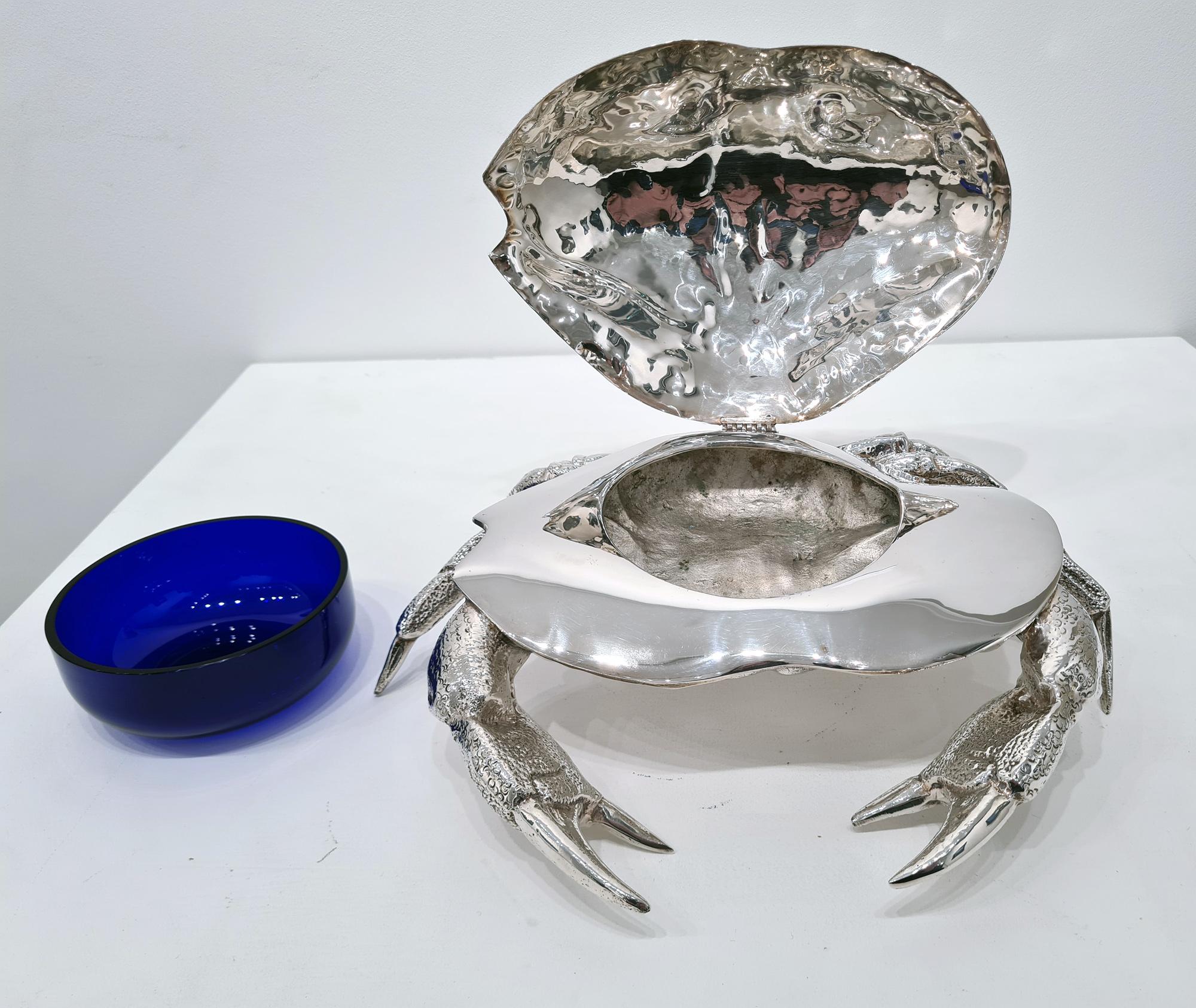 Plaqué argent Vieux plat caviar en métal argenté en forme de crabe, vers 1970  en vente