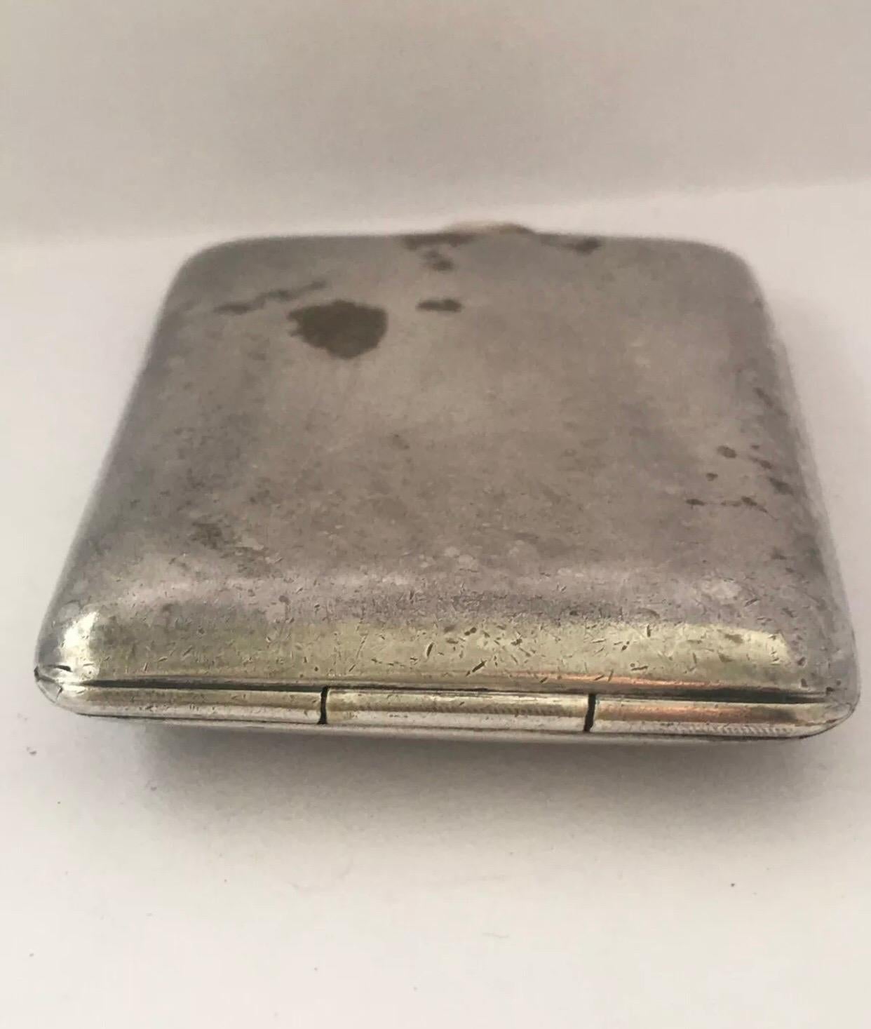Vintage Silver Plated Cigarette Case In Good Condition For Sale In Carlisle, GB