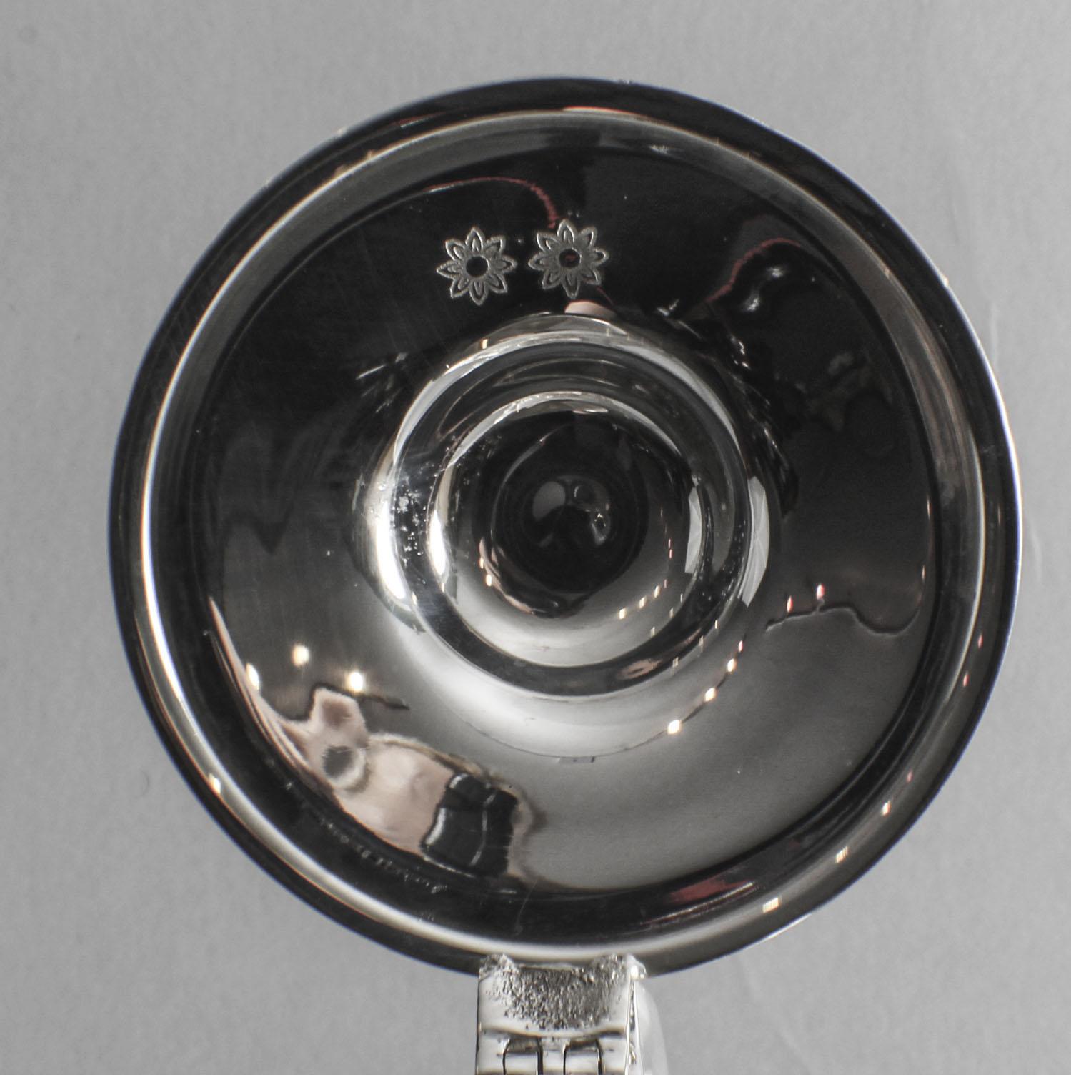 Vintage Silver Plated Claret Jug Decanter Lion Shield 20th Century 9