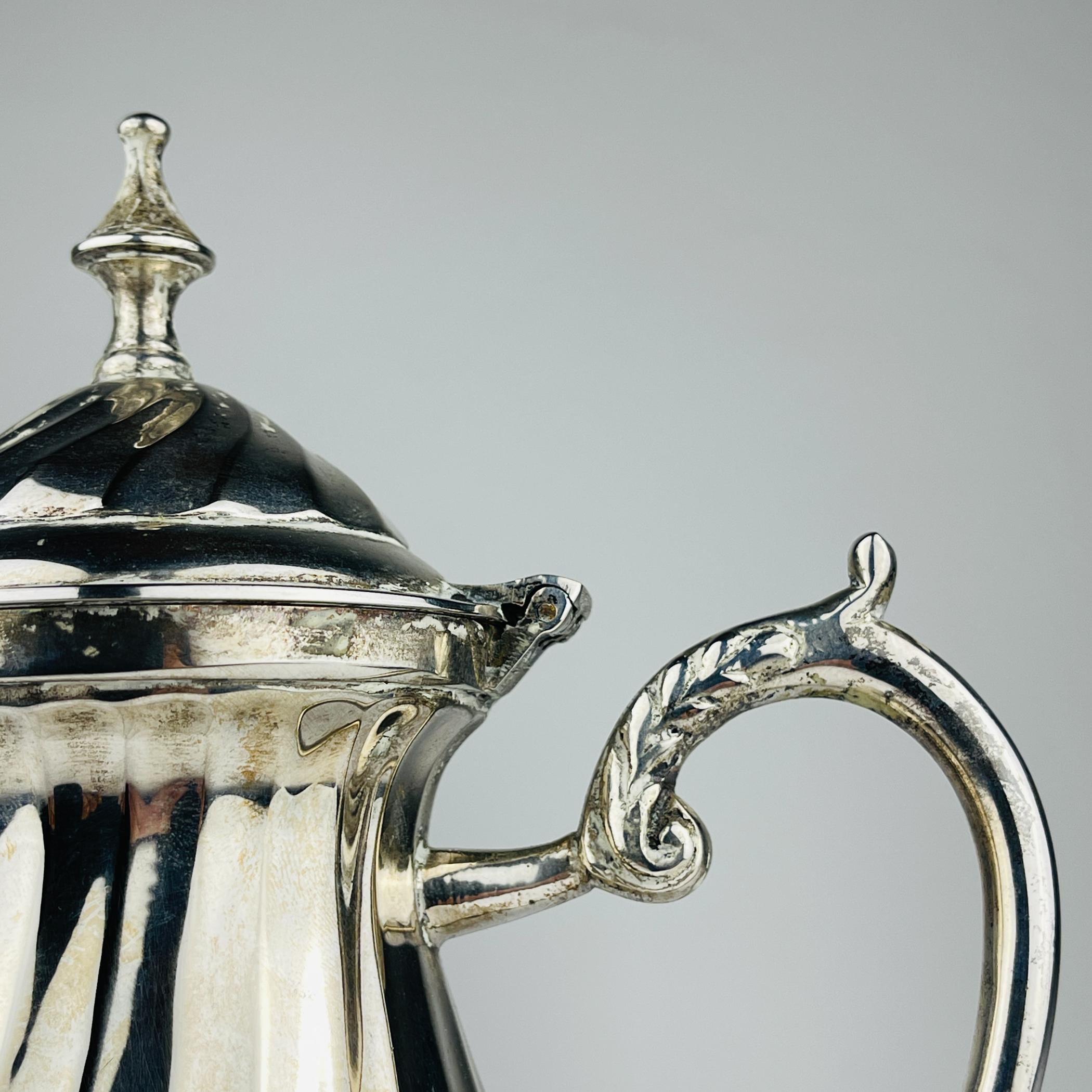 Cafetière vintage en métal argenté par Royal Sheffield, Angleterre, années 1950 en vente 5