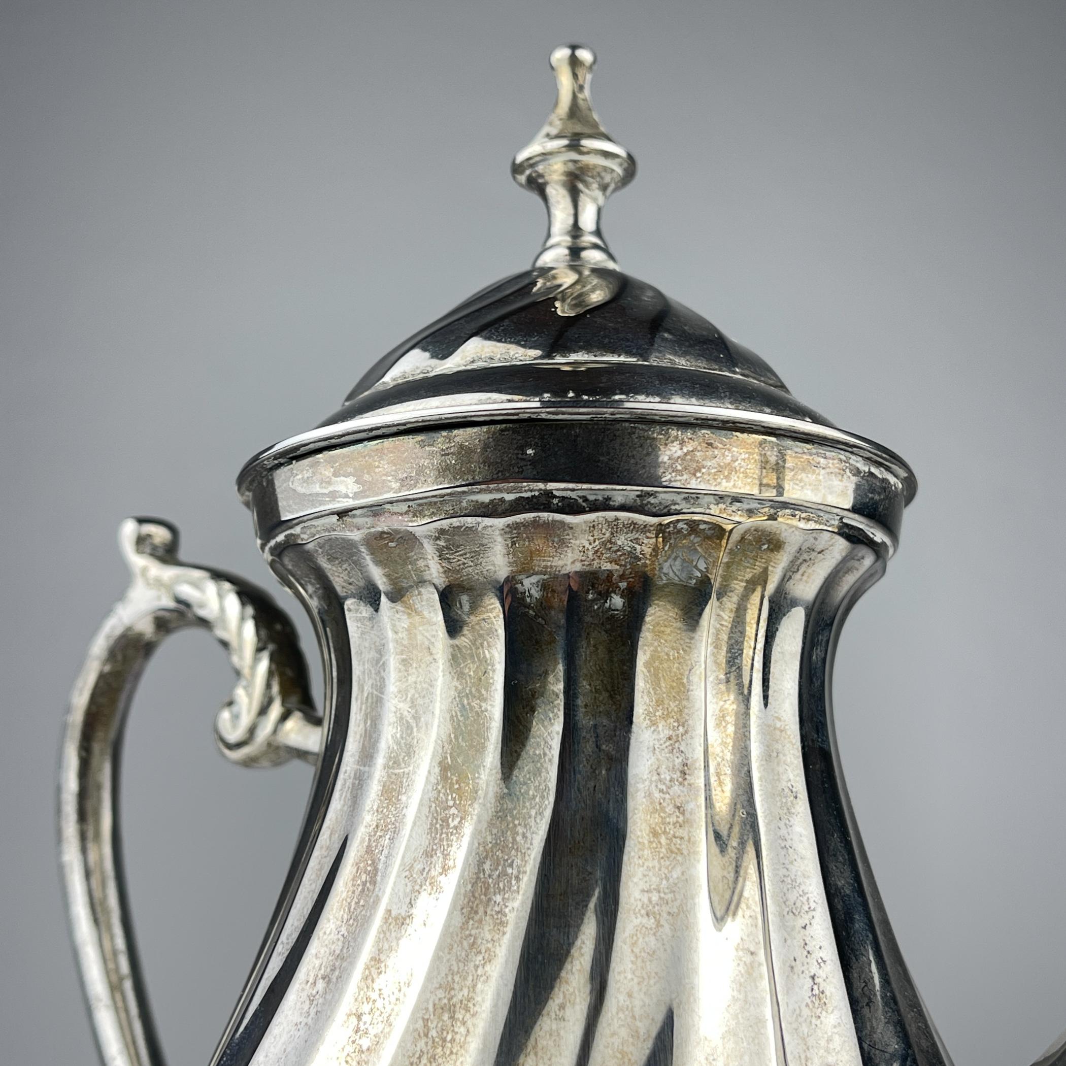 Cafetière vintage en métal argenté par Royal Sheffield, Angleterre, années 1950 en vente 1