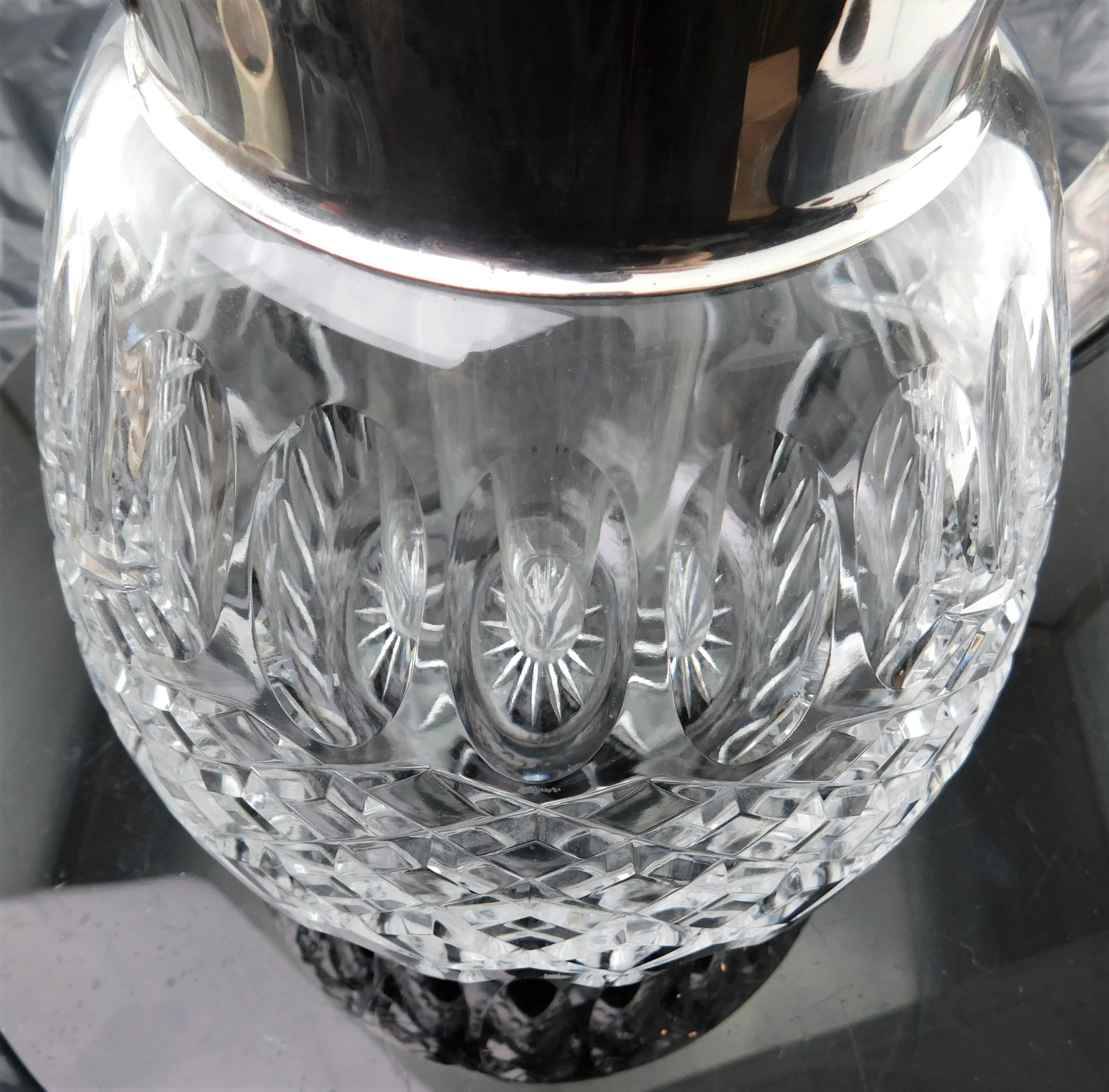 Jarra vintage de cristal plateado con enfriador de vidrio en Bueno estado para la venta en Hamilton, Ontario