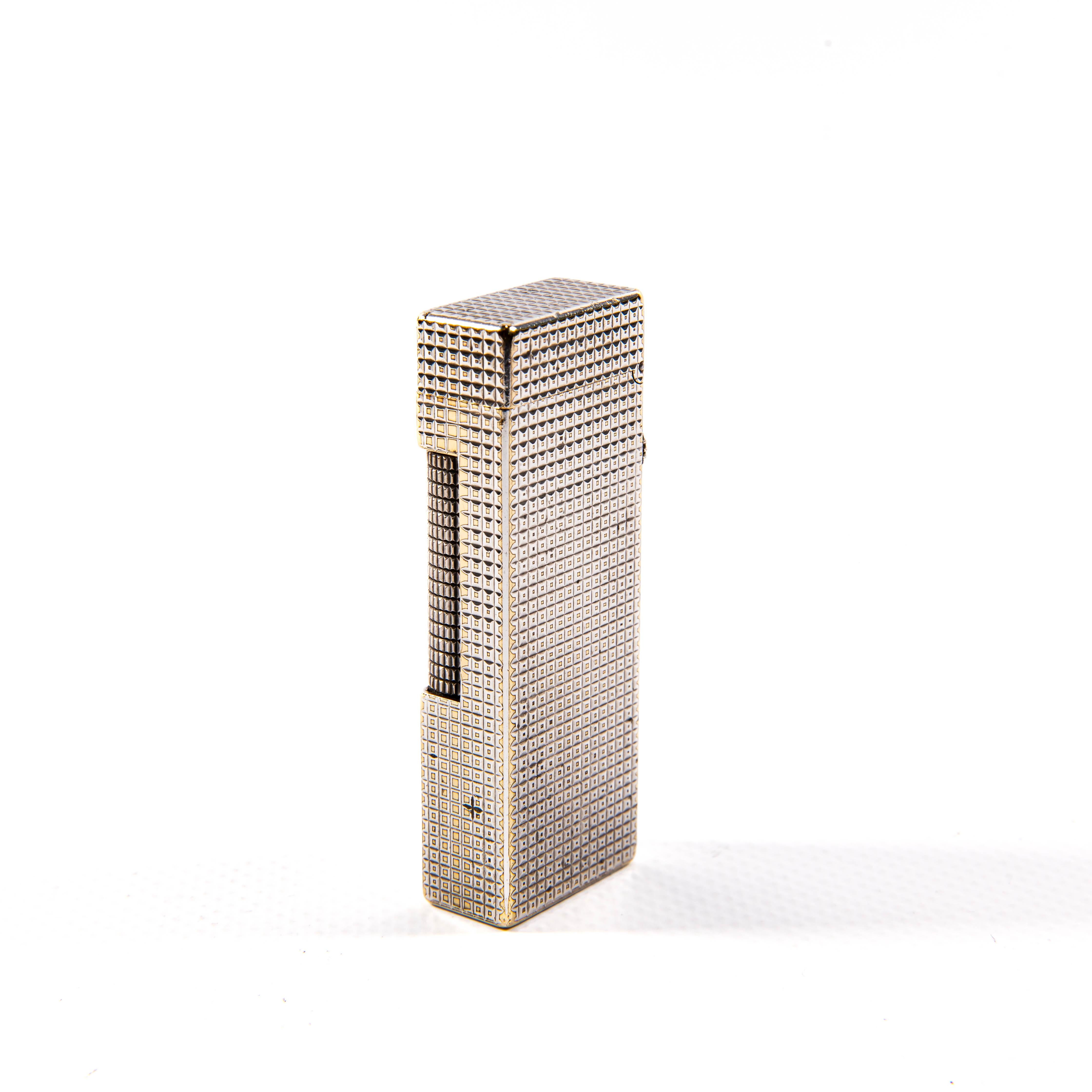 Versilberter Dunhill Rollagas-Leuchte, Hobnail, 1970er Jahre, Vintage im Zustand „Relativ gut“ im Angebot in DELFT, NL