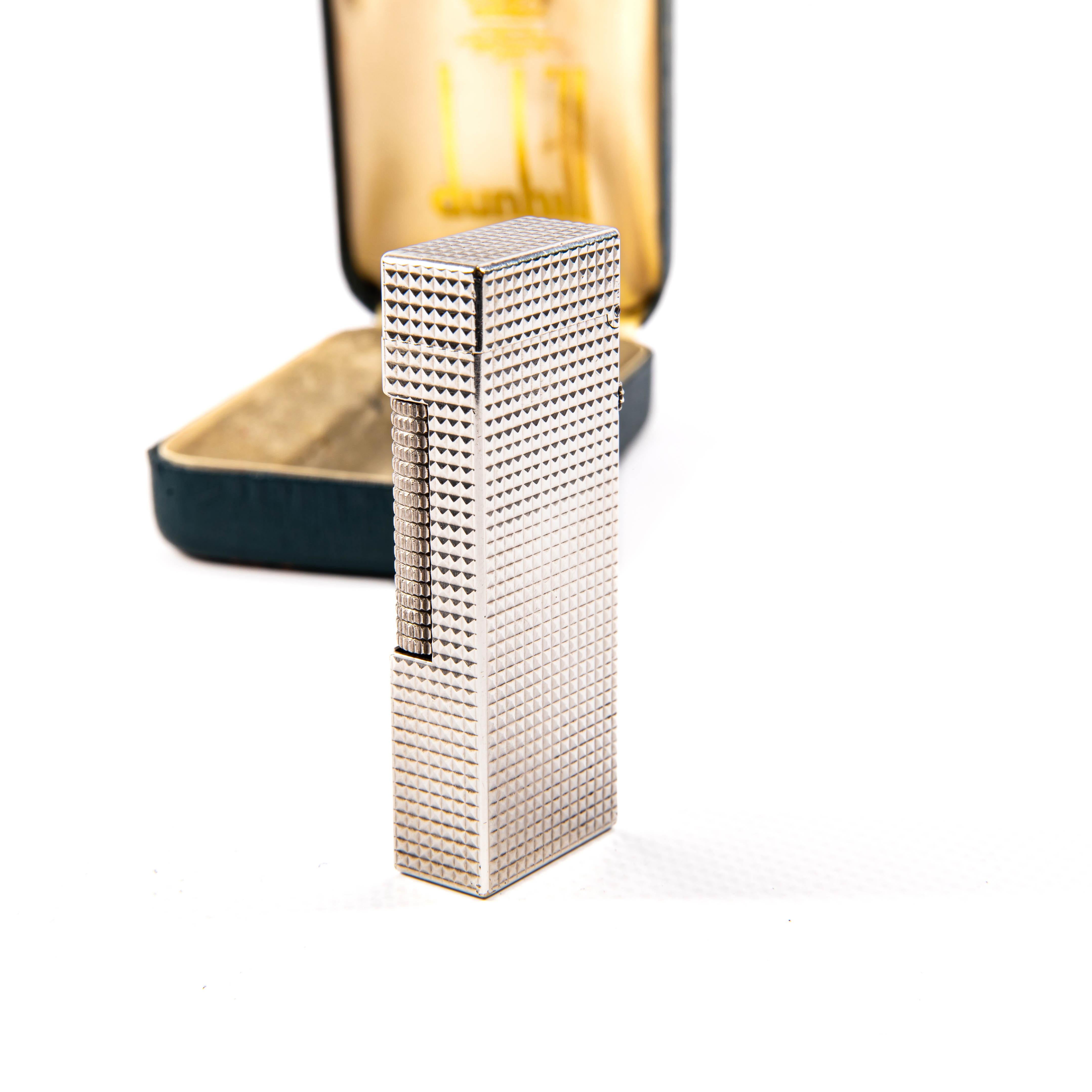 Versilberter DUNHILL Rollagas-Leuchte Hobnail im Vintage-Stil in Schachtel 1970er Jahre für Damen oder Herren im Angebot