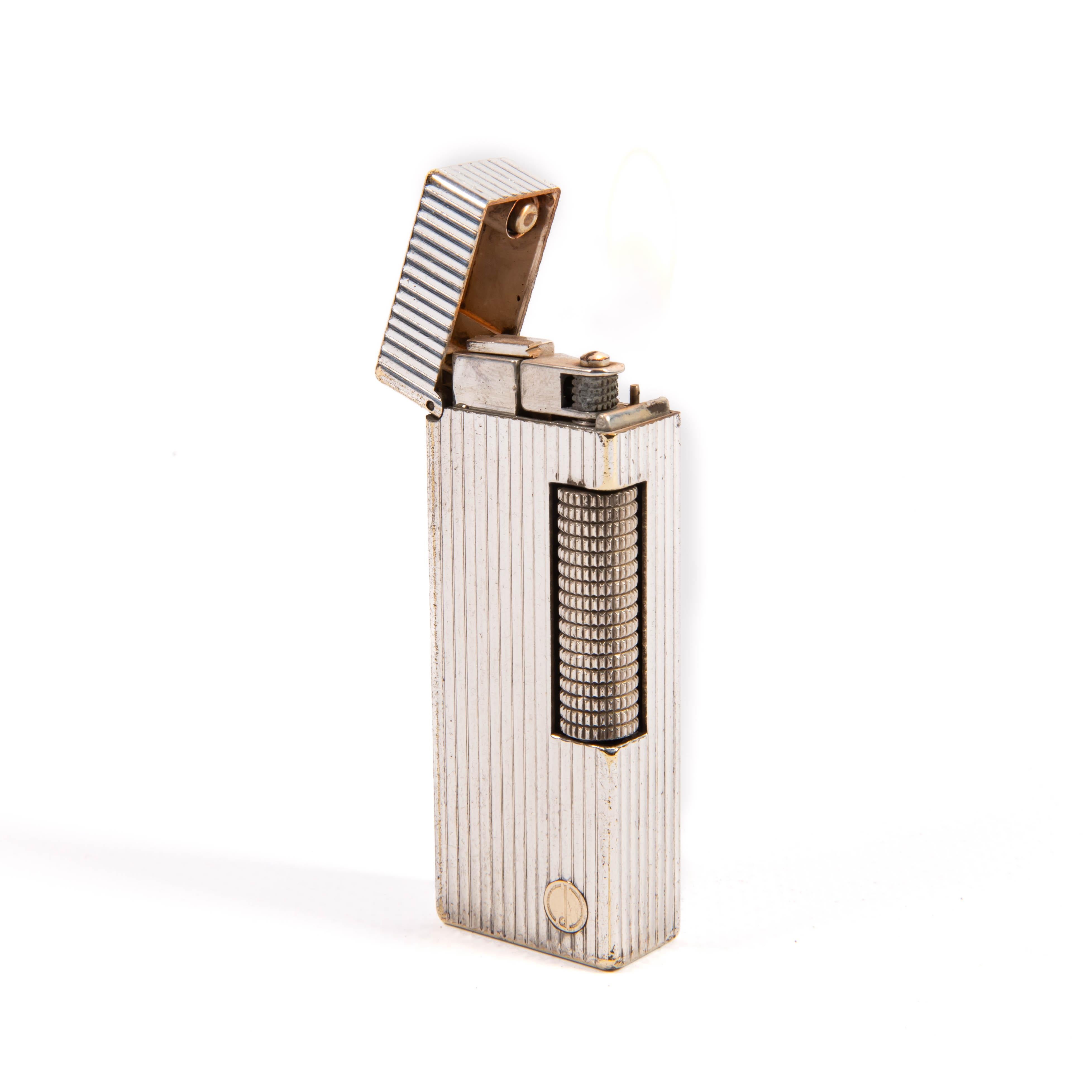 A. Silver placcato d'argento Dunhill Rollagas Accendino Lines 1993 in vendita 2