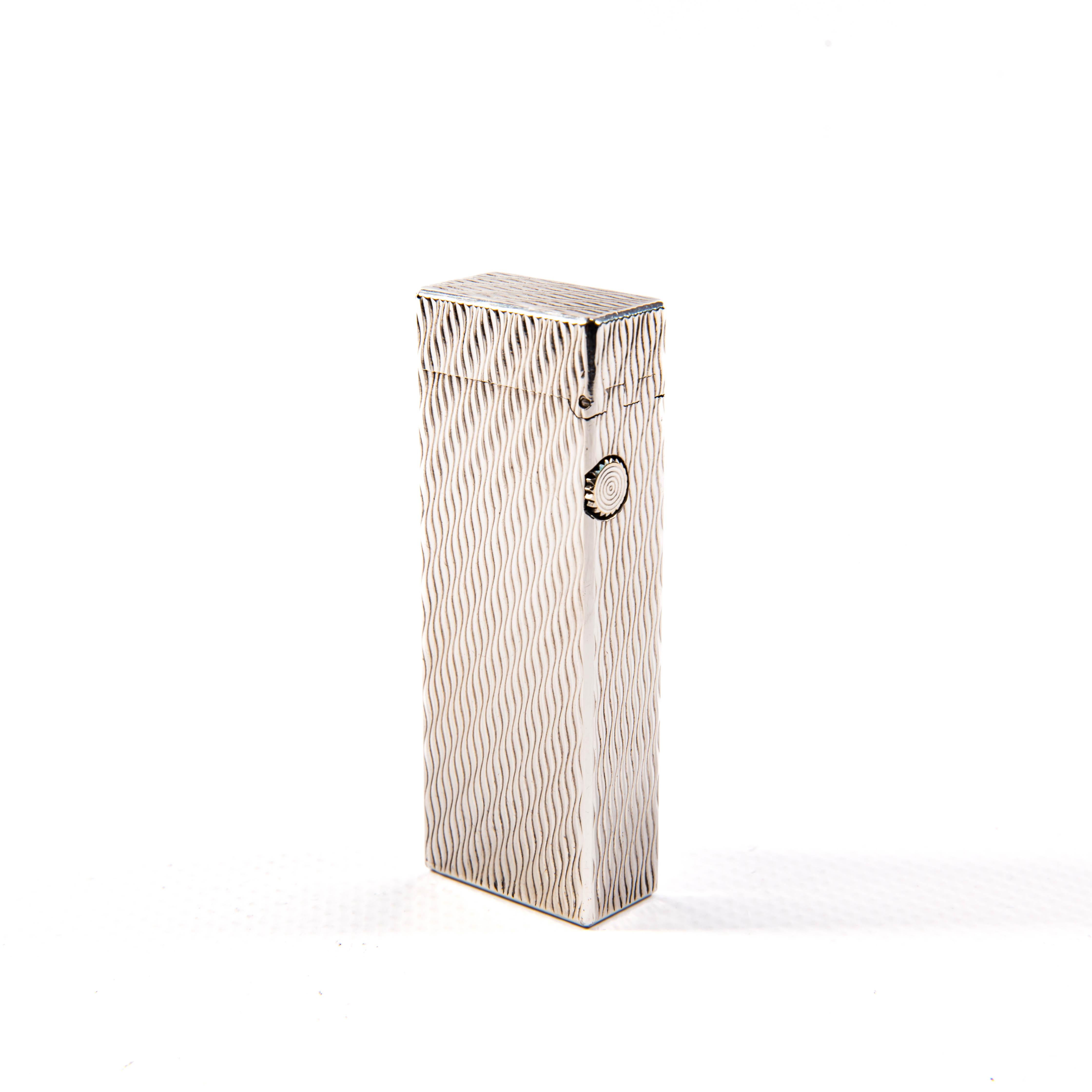 Women's or Men's Vintage Silver Plated DUNHILL Rollagas Lighter Waves 1960s For Sale