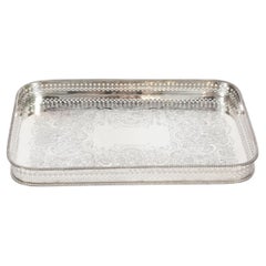 Bandeja de galería plateada vintage de Barker Ellis Mediados del siglo XX