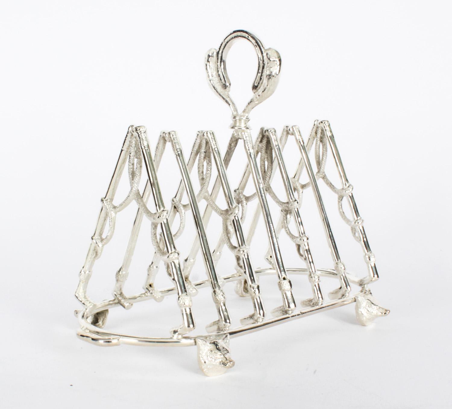 Vintage Silver Plated Hunting Toast Rack 20th Century 8