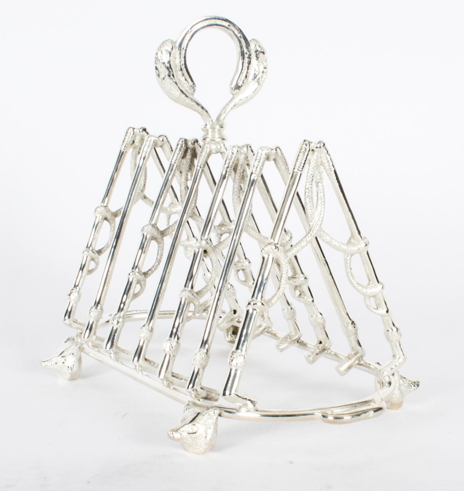 Vintage Silver Plated Hunting Toast Rack 20th Century In Good Condition In London, GB