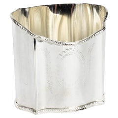 Posavasos de vino neoclásico chapado en plata vintage Siglo XX