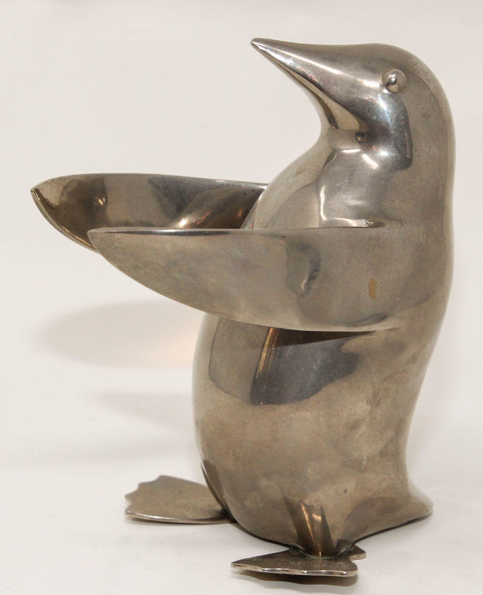 Vintage Silver Plated Penguin Paperweight Shelf Decor In Good Condition In North Hollywood, CA