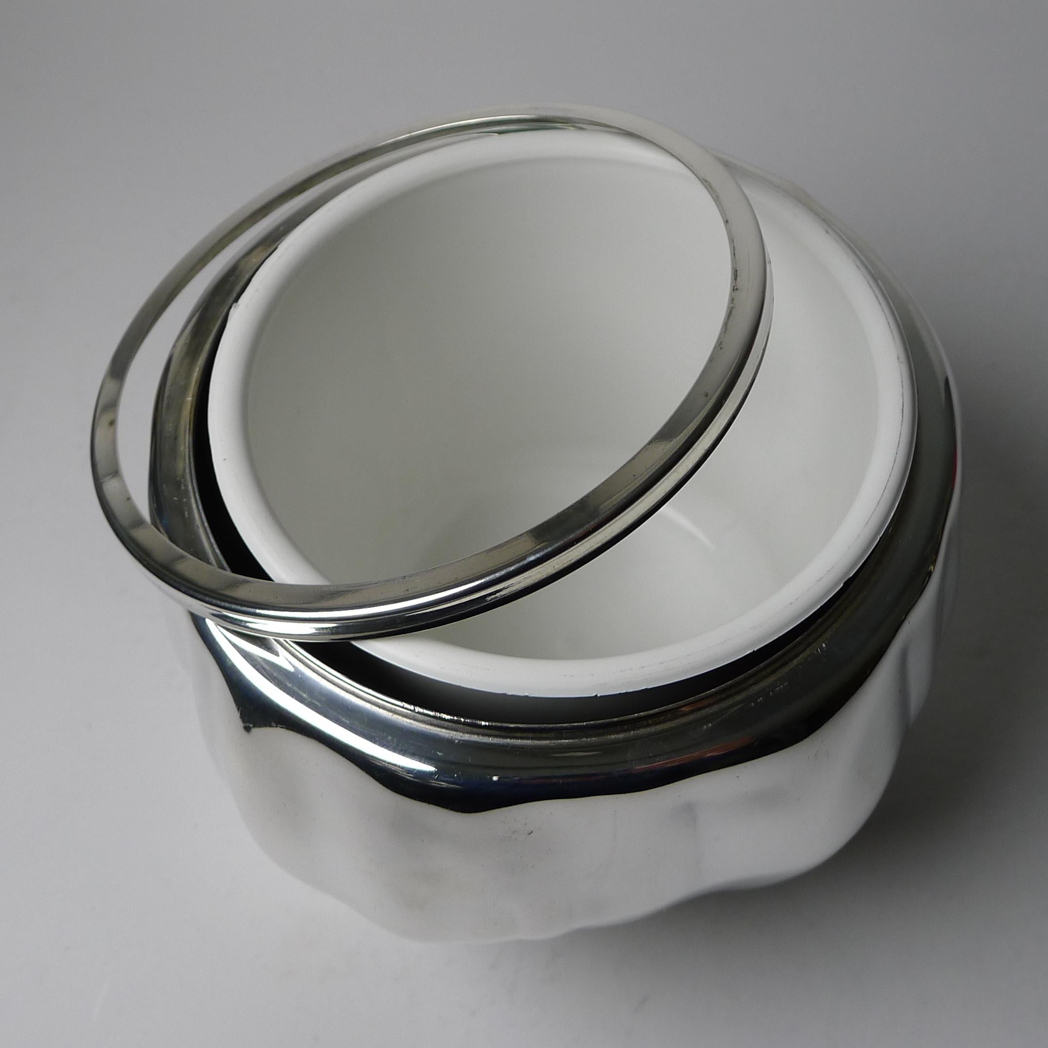 Mid-Century Modern Vintage Silver Plated Pumpkin Ice Bucket by Teghini, Firenze, Italy c.1970 For Sale