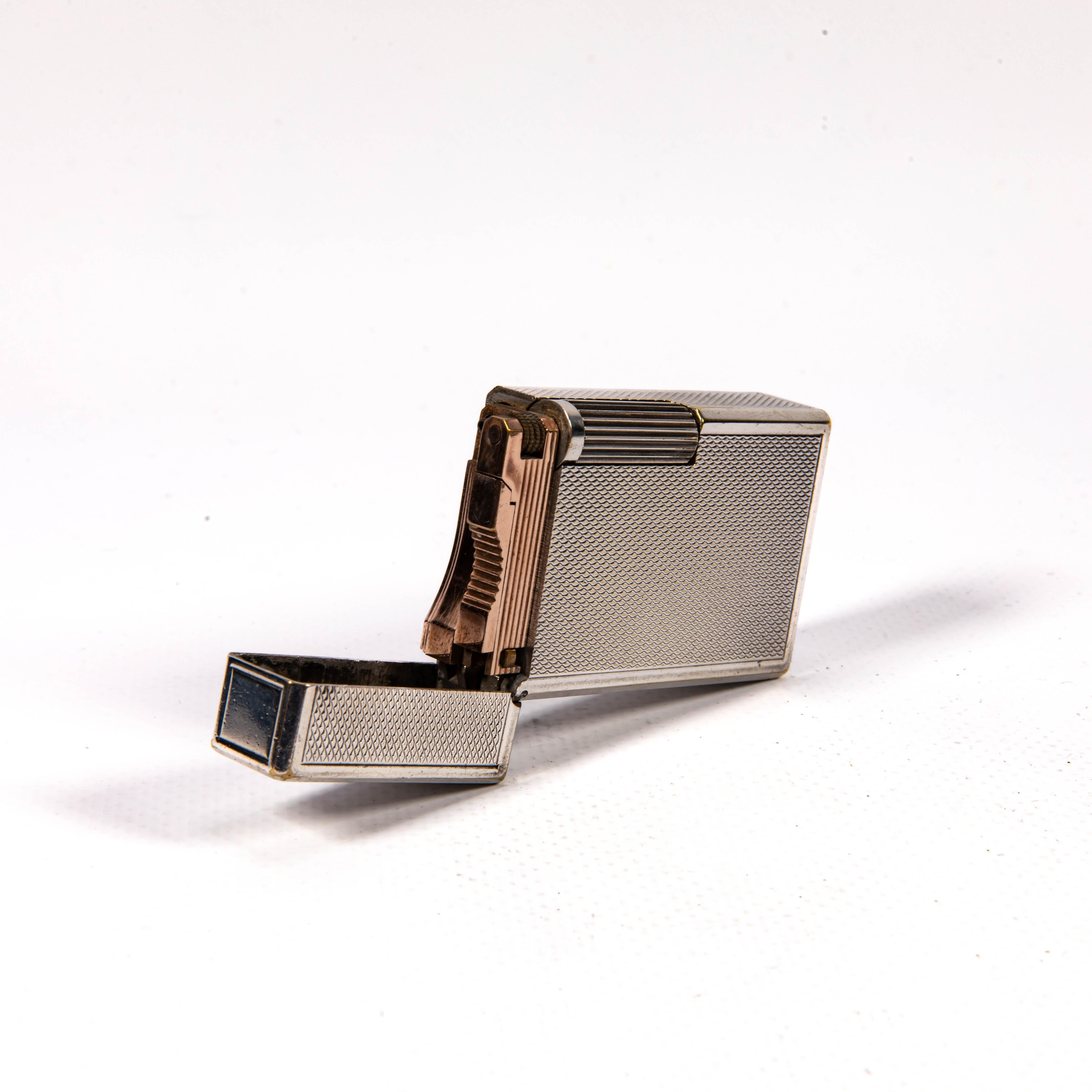 Vintage Silver Plated S.T. DUPONT D57 Lighter 1950s in vendita 4