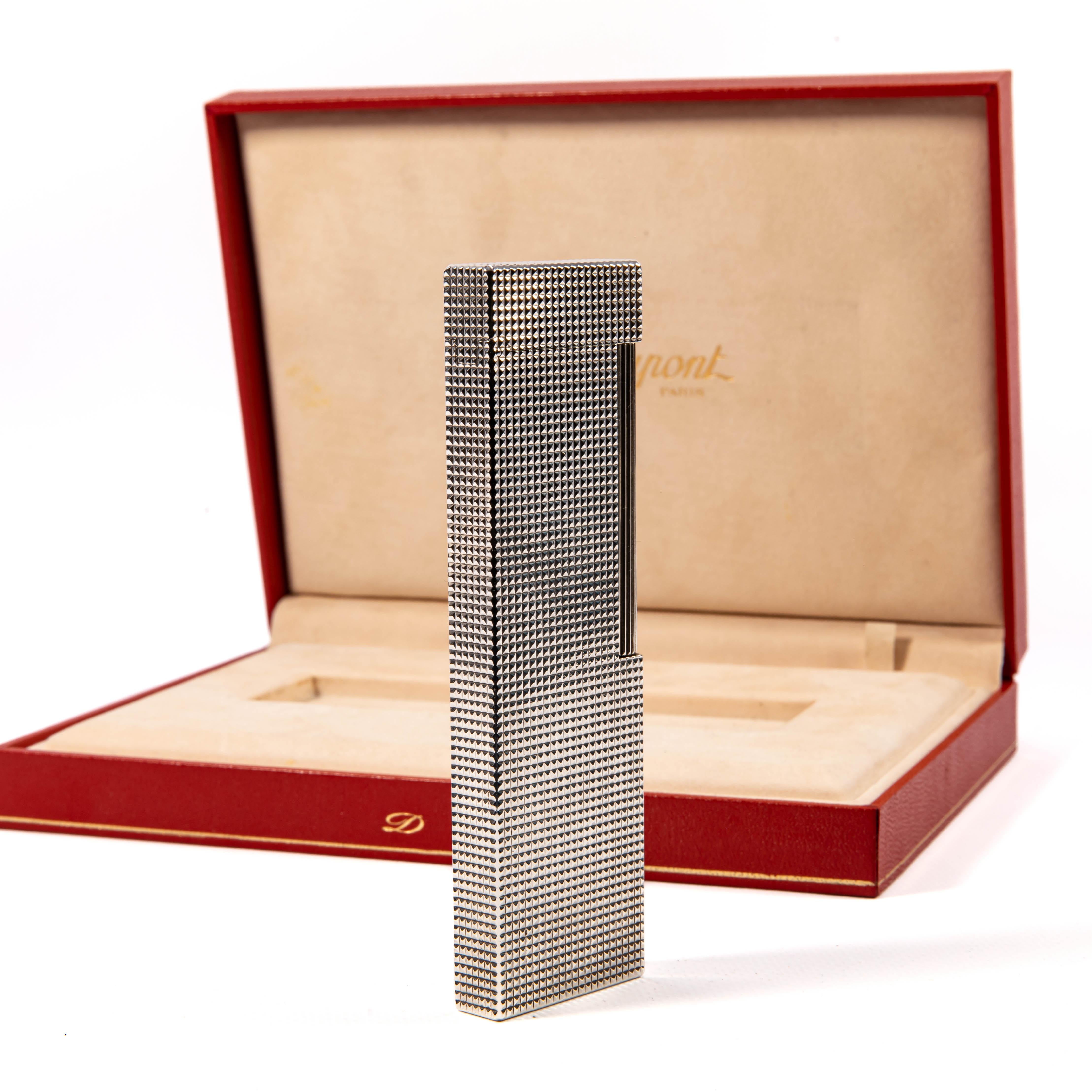 Vintage Silver Plated S.T. DUPONT Ligne 2 Desk Lighter in Box 1989 For Sale 1