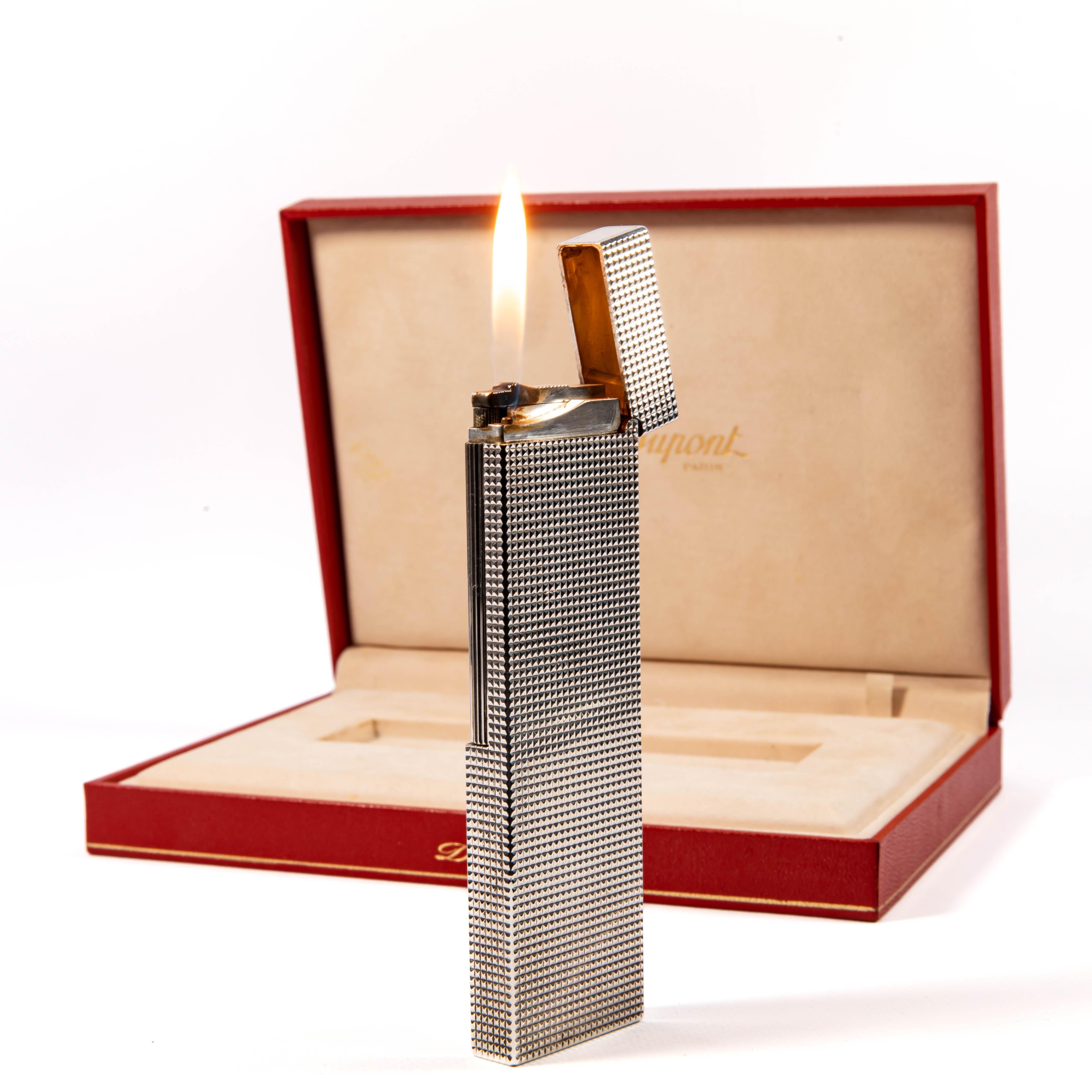 Vintage Silver Plated S.T. DUPONT Ligne 2 Desk Lighter in Box 1989 For Sale 4