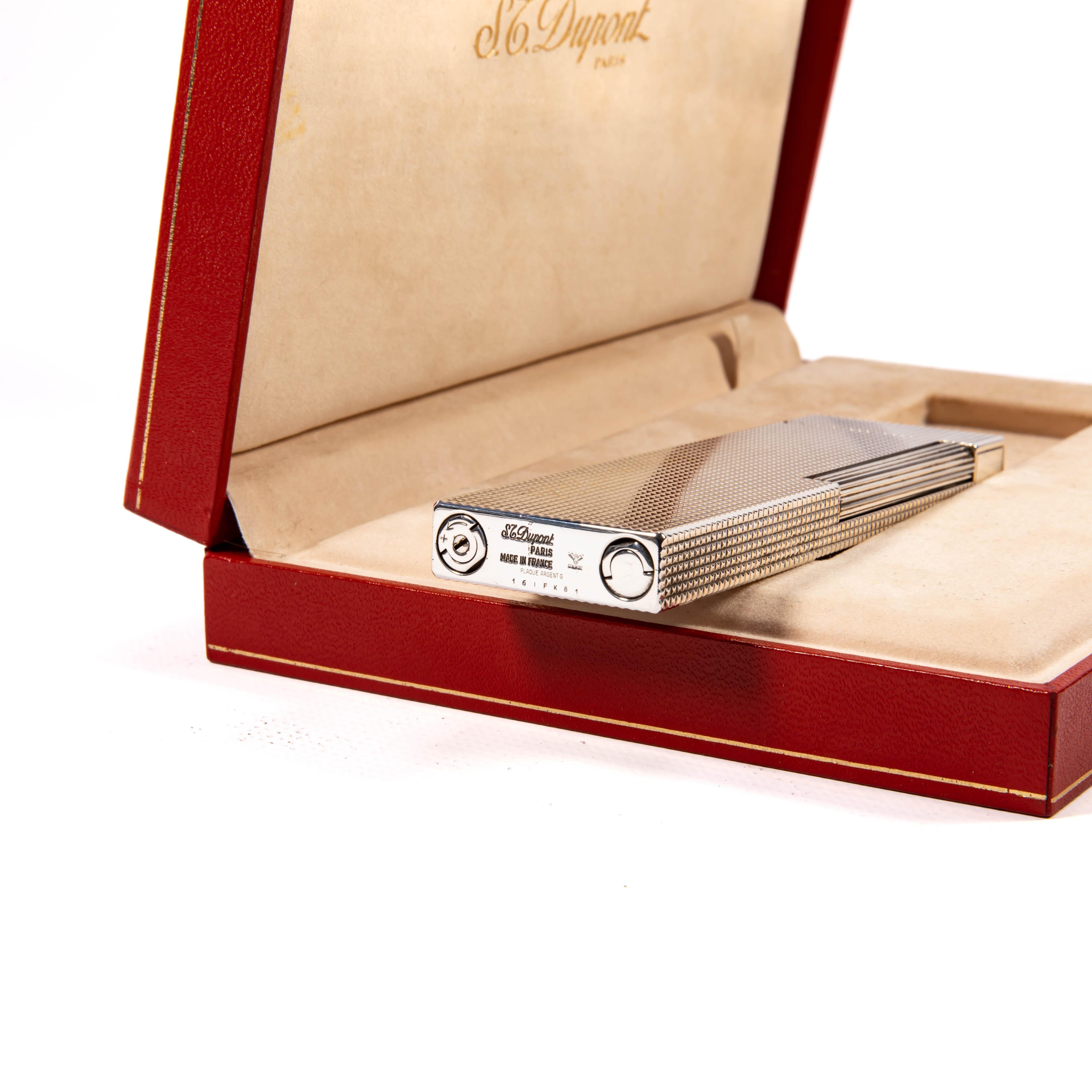 Vintage Silver Plated S.T. DUPONT Ligne 2 Desk Lighter in Box 1989 For Sale 5