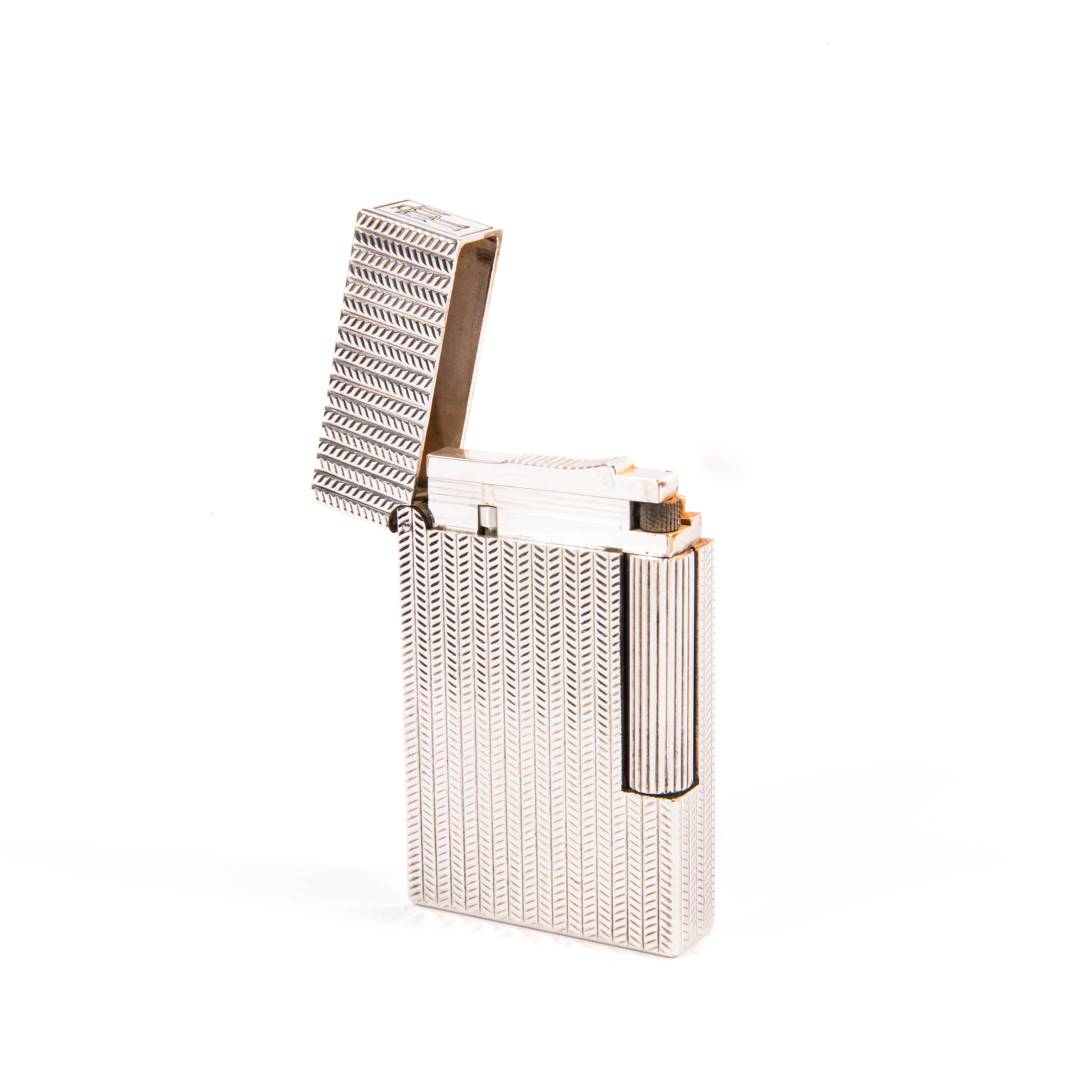 Vintage Silver Plated S.T. Dupont Ligne 2 Regular Lighter 1990s 2