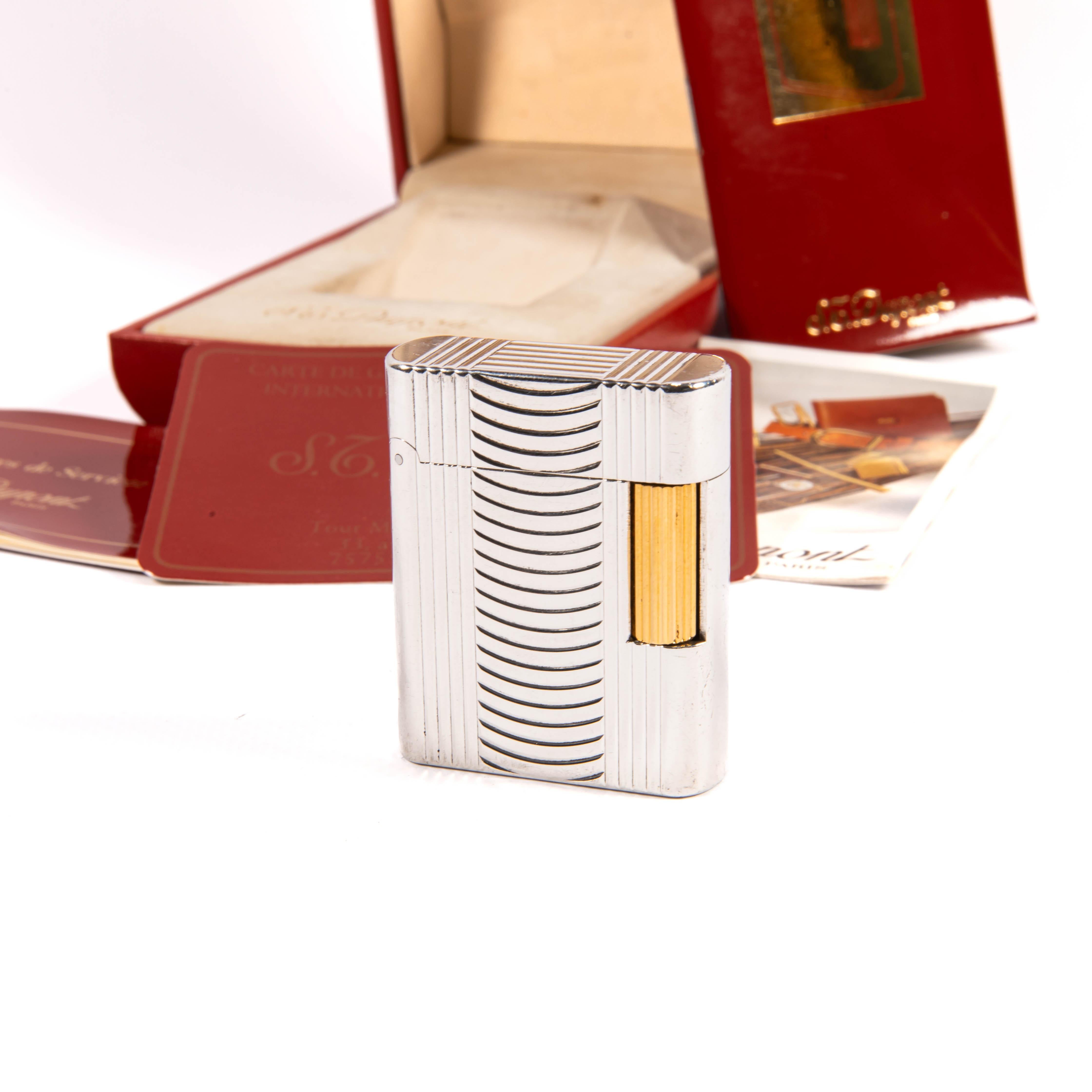Vintage Silver Plated S.T. DUPONT Soubreny Lighter 1970s in Box In Good Condition In DELFT, NL