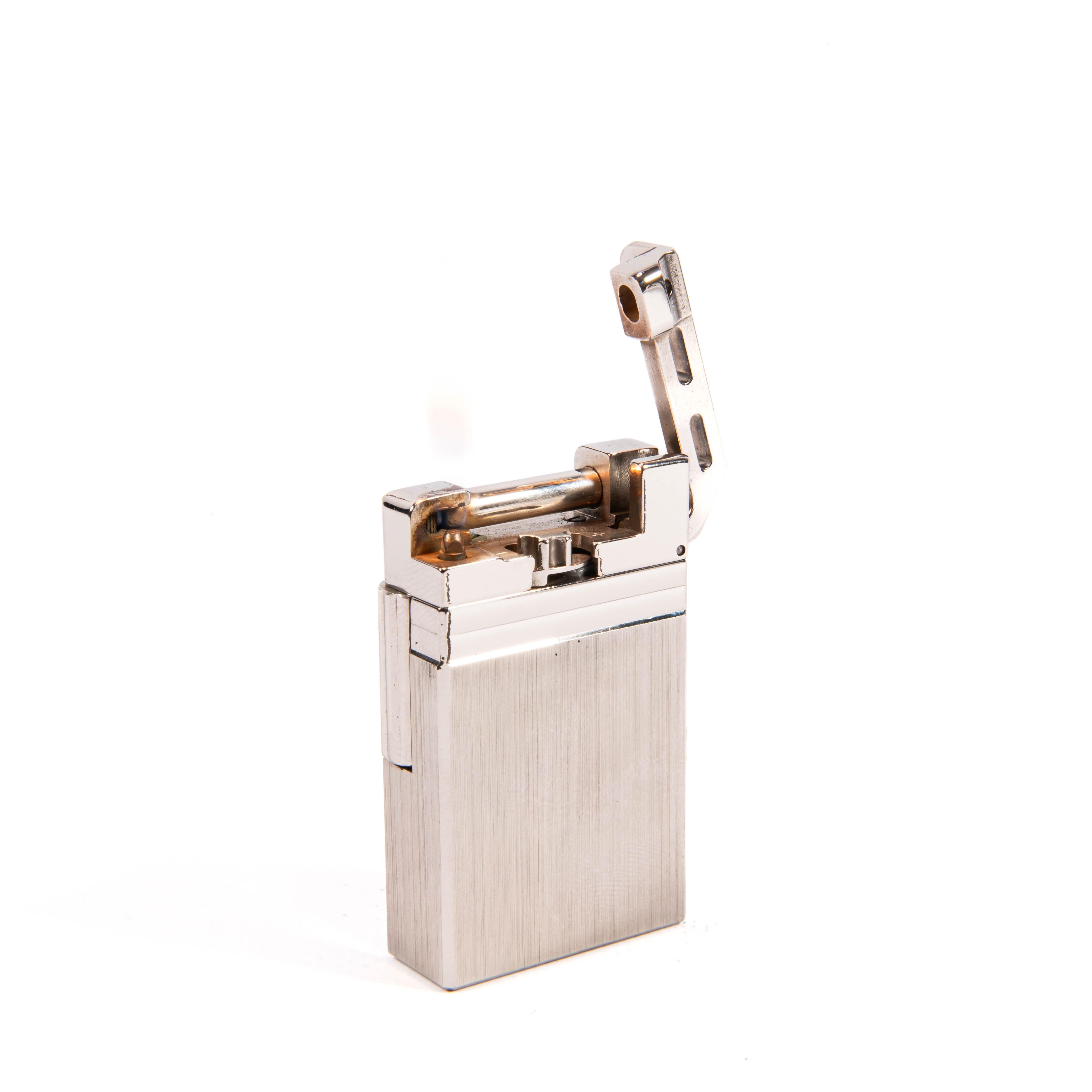 Vintage Silver Plated S.T. DUPONT Urban Lighter des années 2000 en vente 3