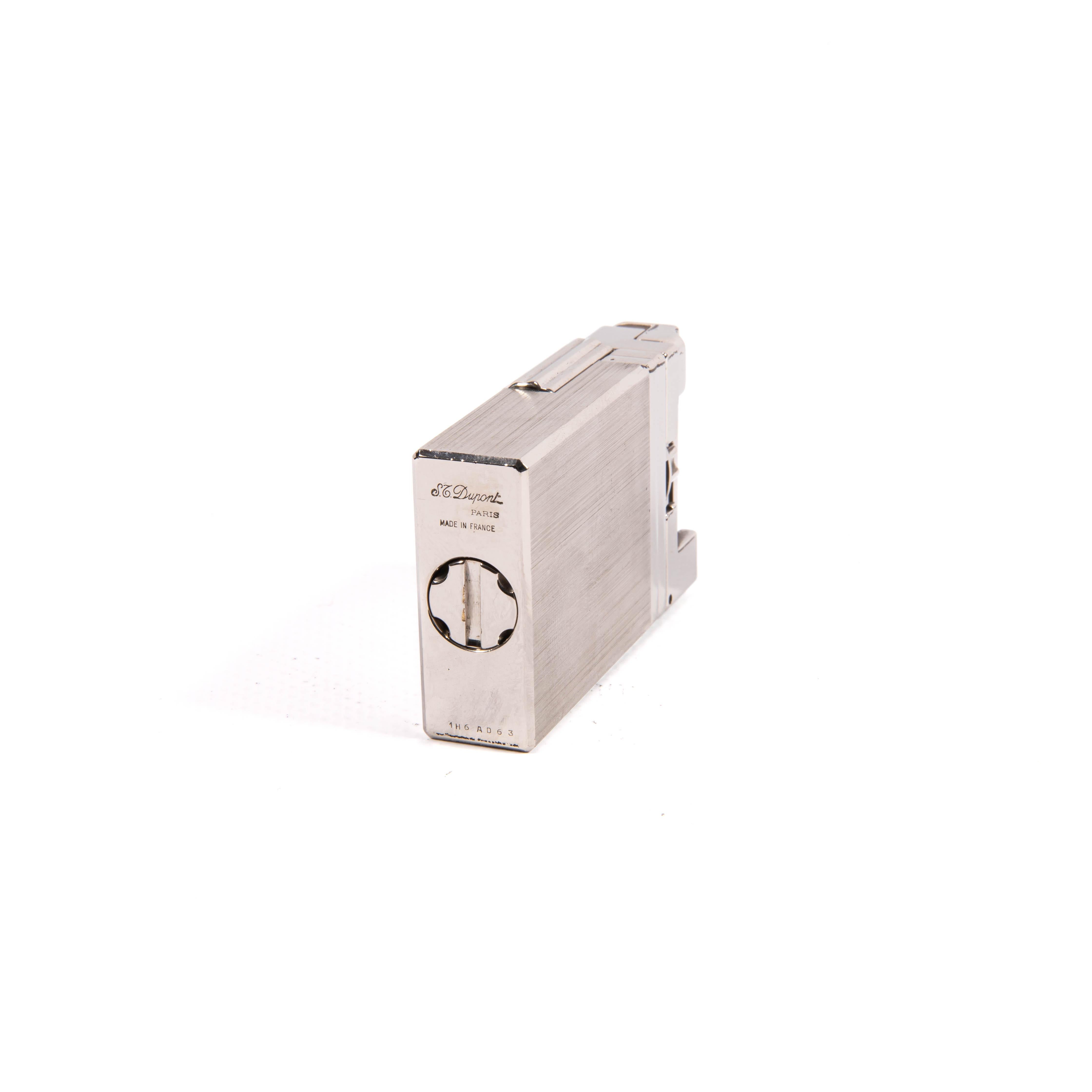 Vintage Silver Plated S.T. DUPONT Urban Lighter des années 2000 en vente 4