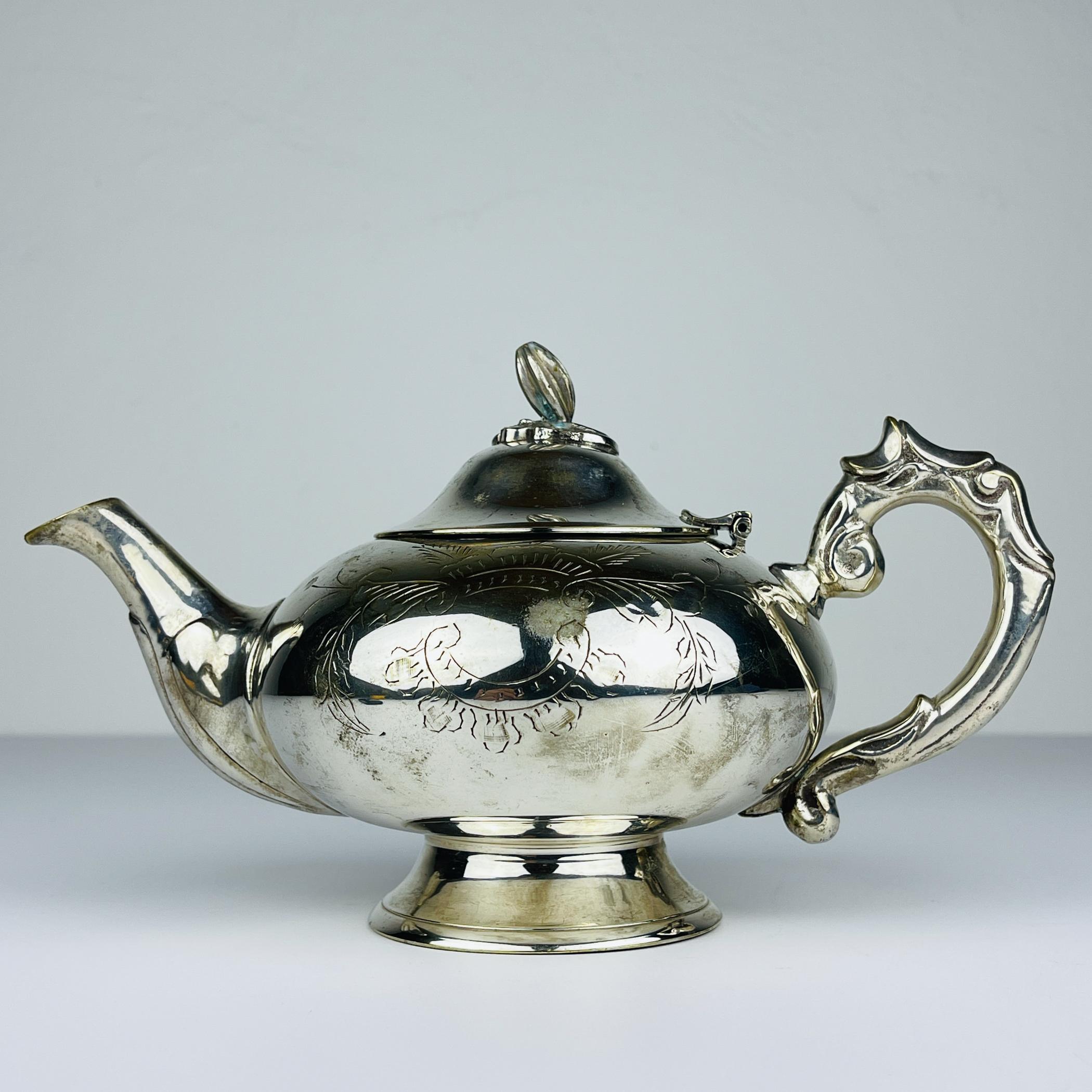 Tetera vintage plateada, Italia Años 50 Moderno de mediados de siglo en venta