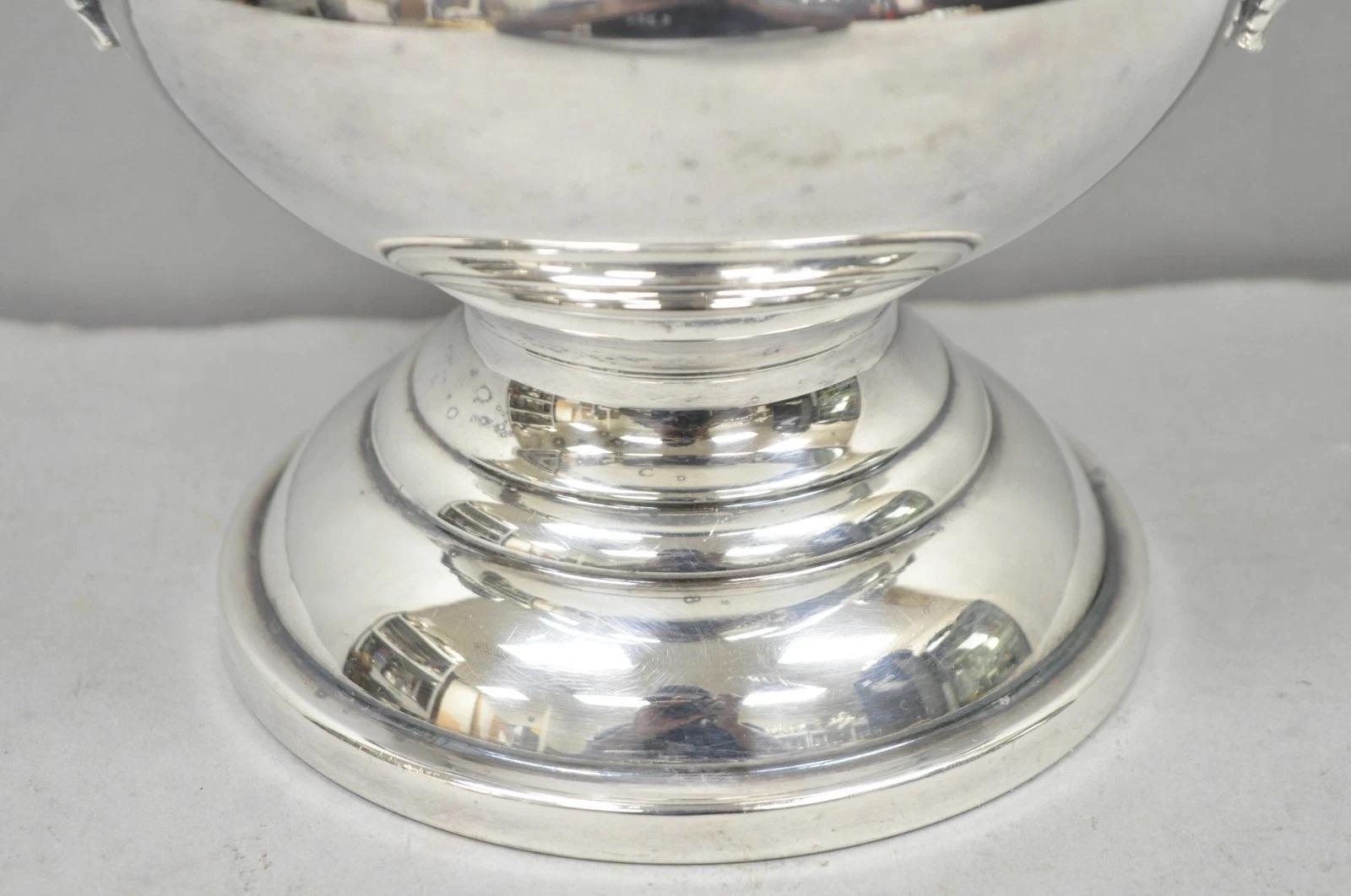 Vintage versilbert Trophäe Cup Urne Champagner Kühler Eiskübel von Crescent im Angebot 5