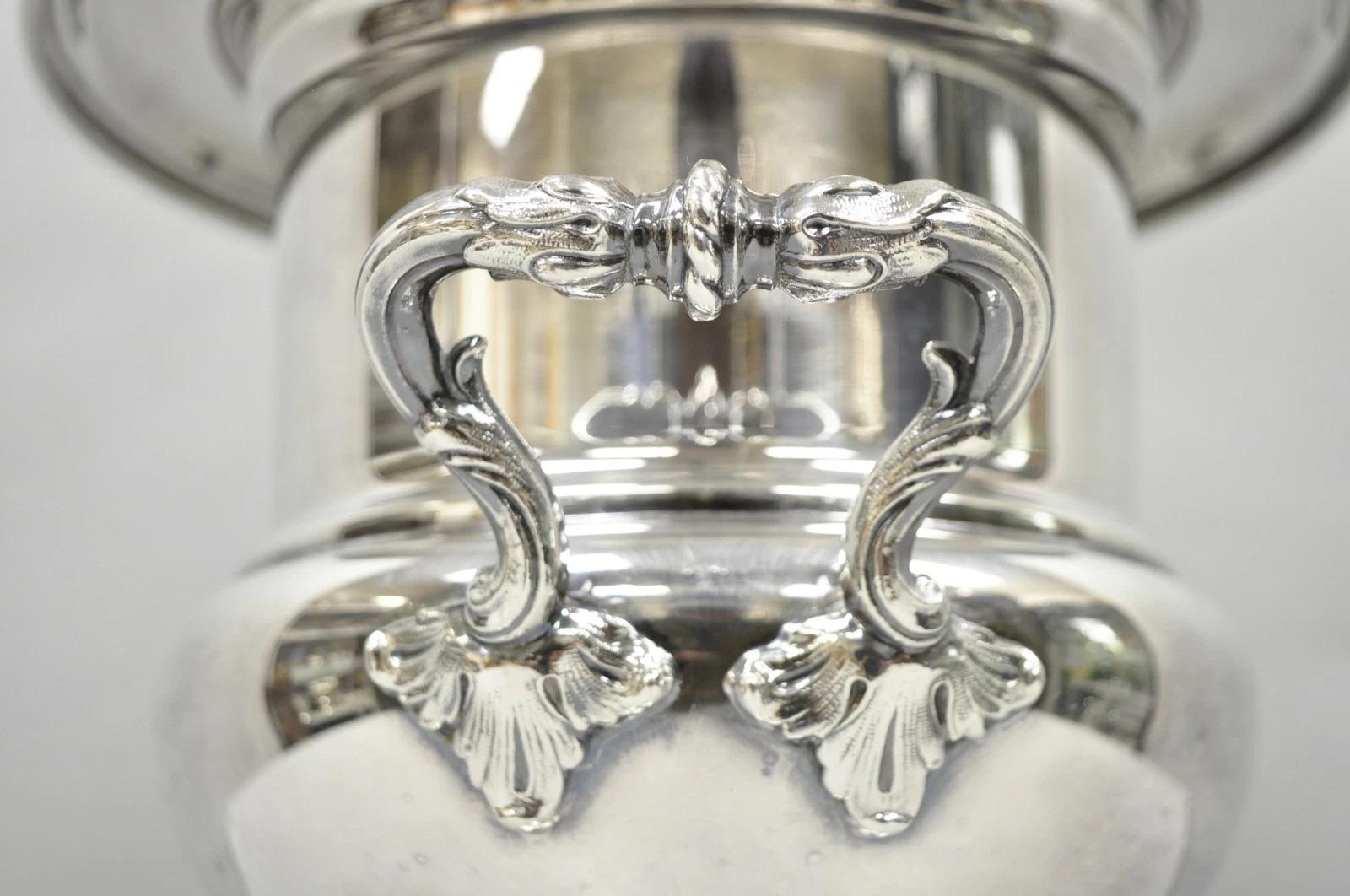 Vintage versilbert Trophäe Cup Urne Champagner Kühler Eiskübel von Crescent im Zustand „Gut“ im Angebot in Philadelphia, PA