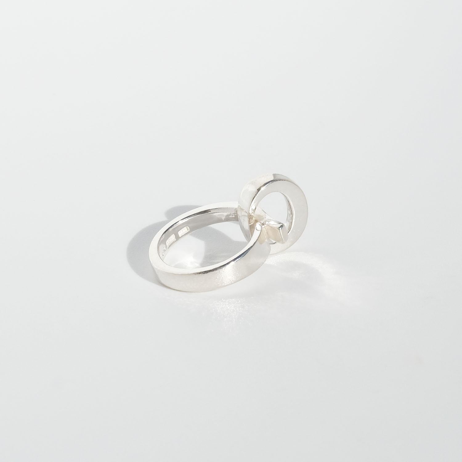 Women's or Men's Vintage silver ring by Swedish master Claes Giertta. Made 1987. For Sale