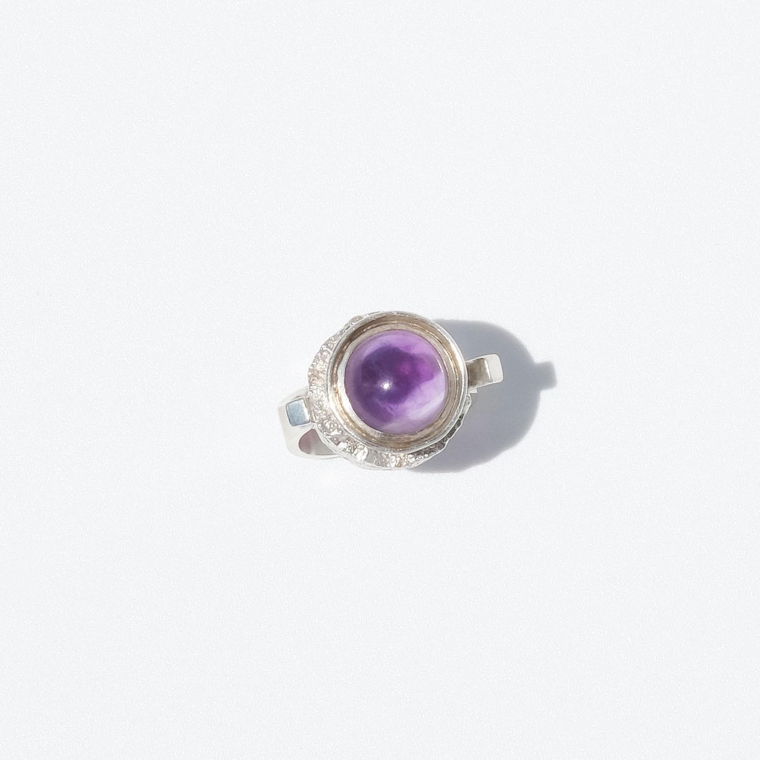 Anillo vintage de plata con amatista fabricado en 1975. en venta 3