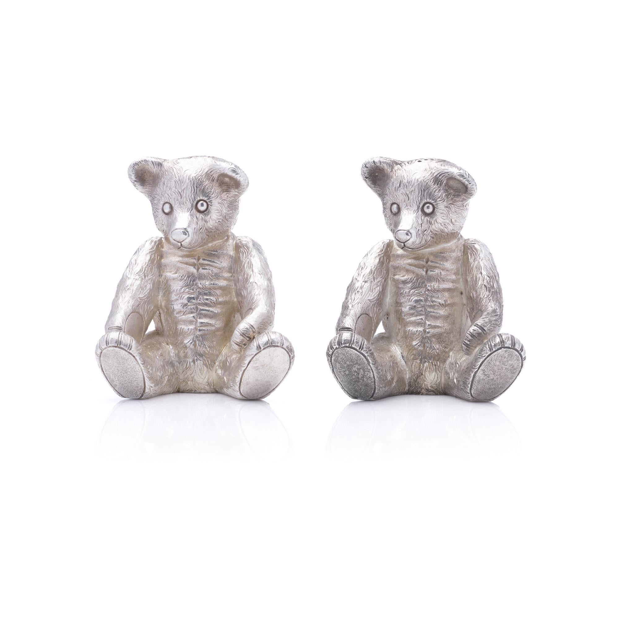 Salero y pimentero vintage de plata con forma de osito sentado, años 90 en venta 2