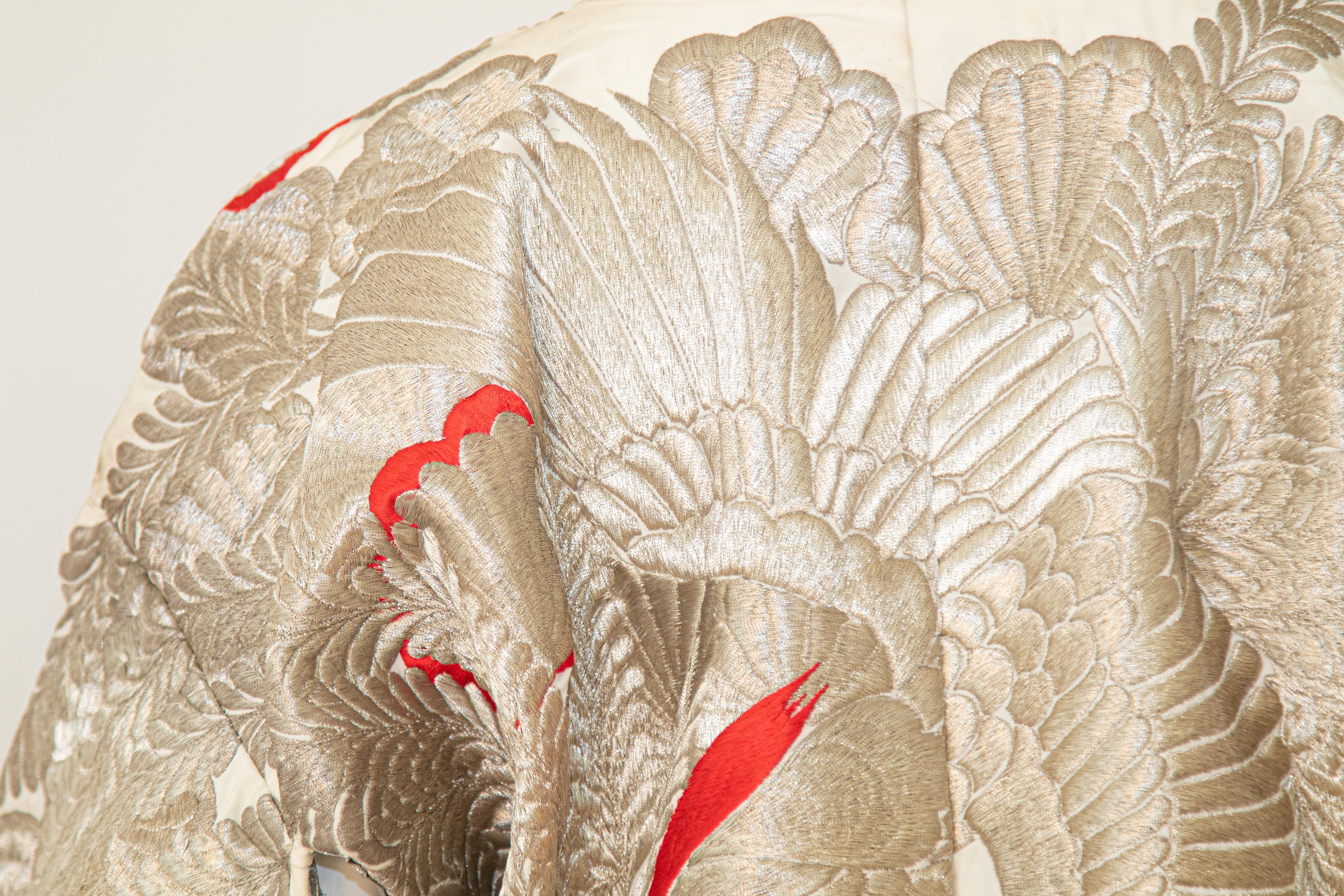 Vintage Kimono Silver Silk Brocade Japanese Wedding Dress In Good Condition In North Hollywood, CA