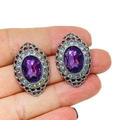 Orecchini a buco di design vintage in argento con ametista e strass blu