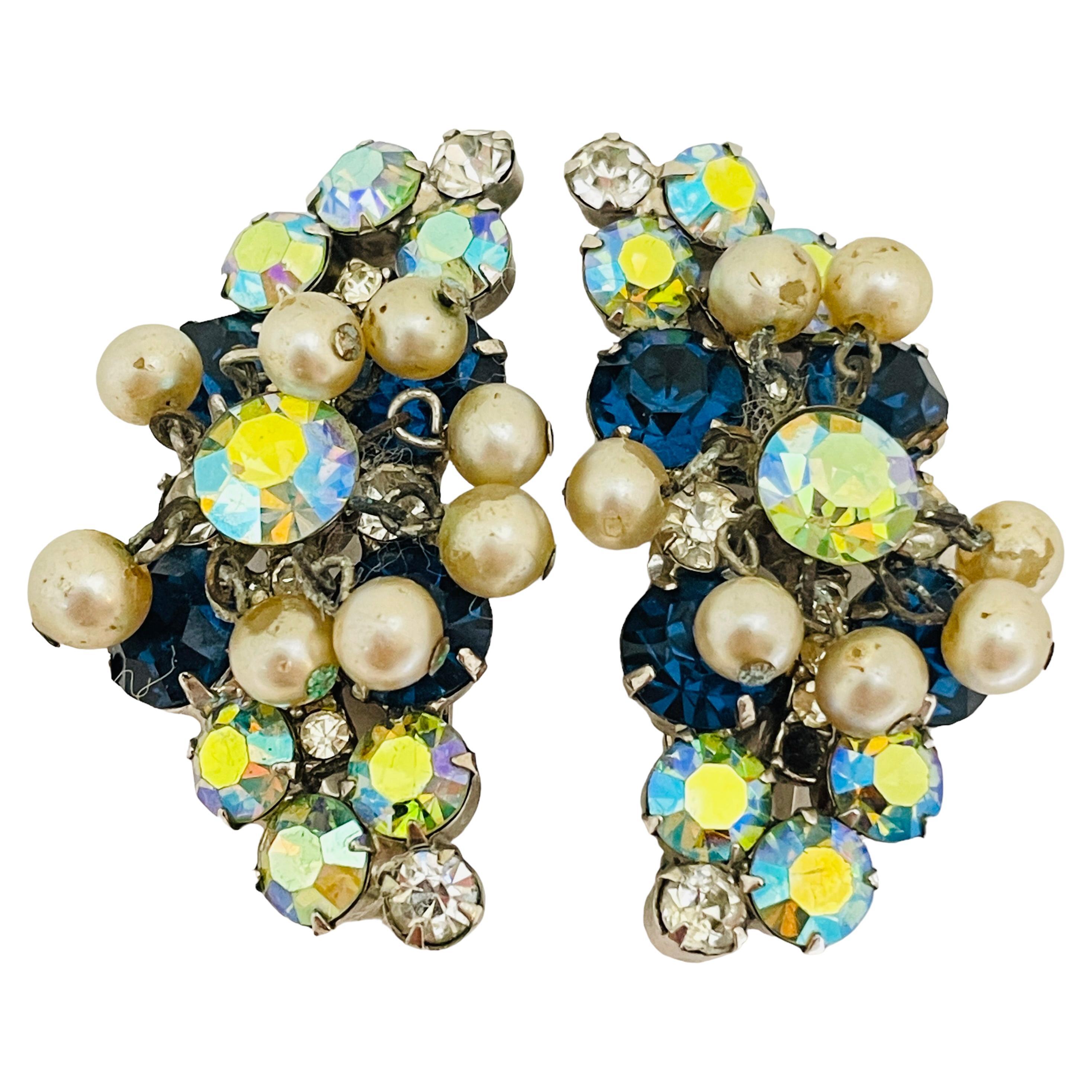 Orecchini a clip vintage in argento con perle aurora a grappolo di design
