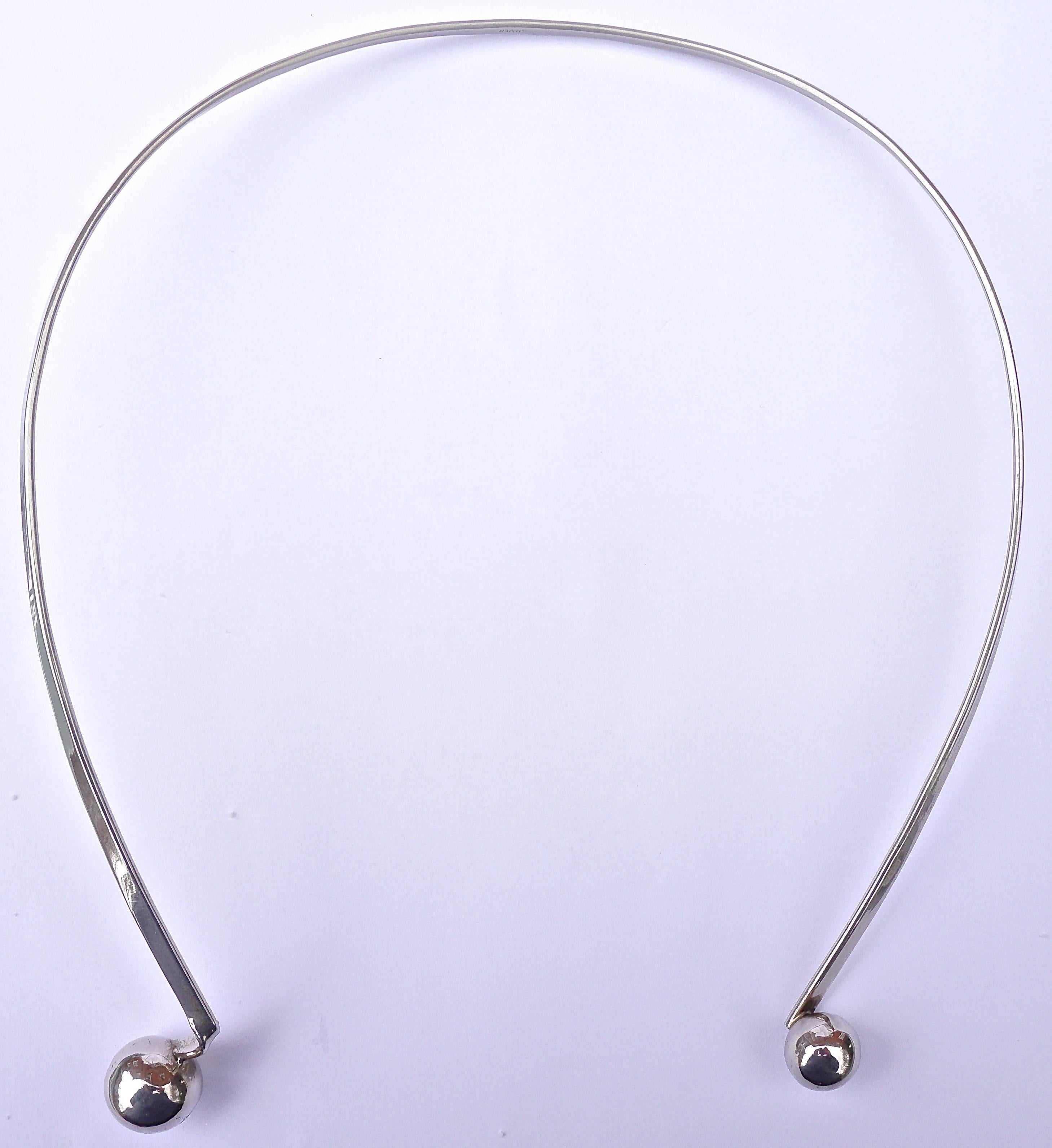 Silver Tone Balls Vintage Torque Necklace In Good Condition In London, GB